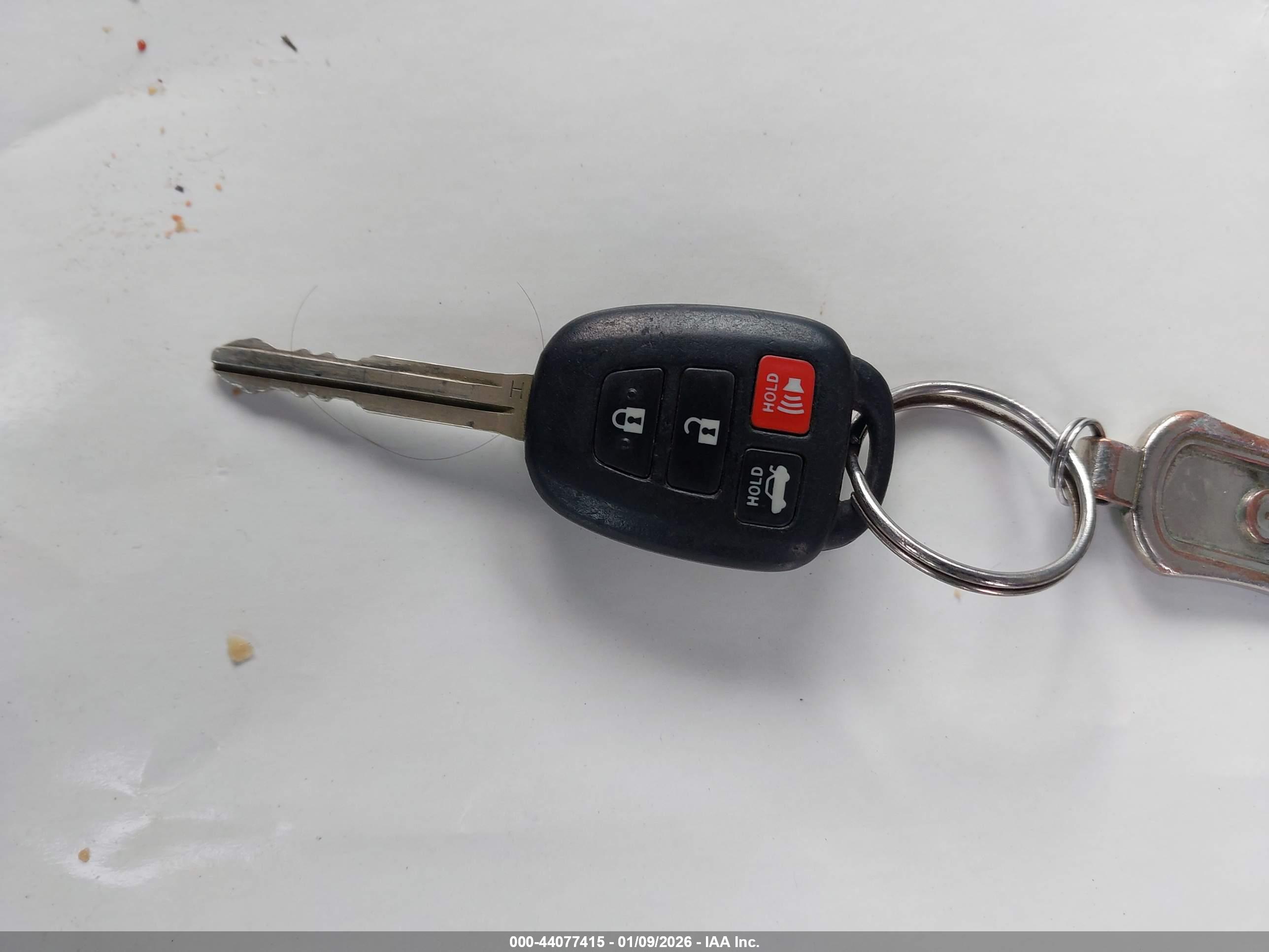 TOYOTA COROLLA image 11