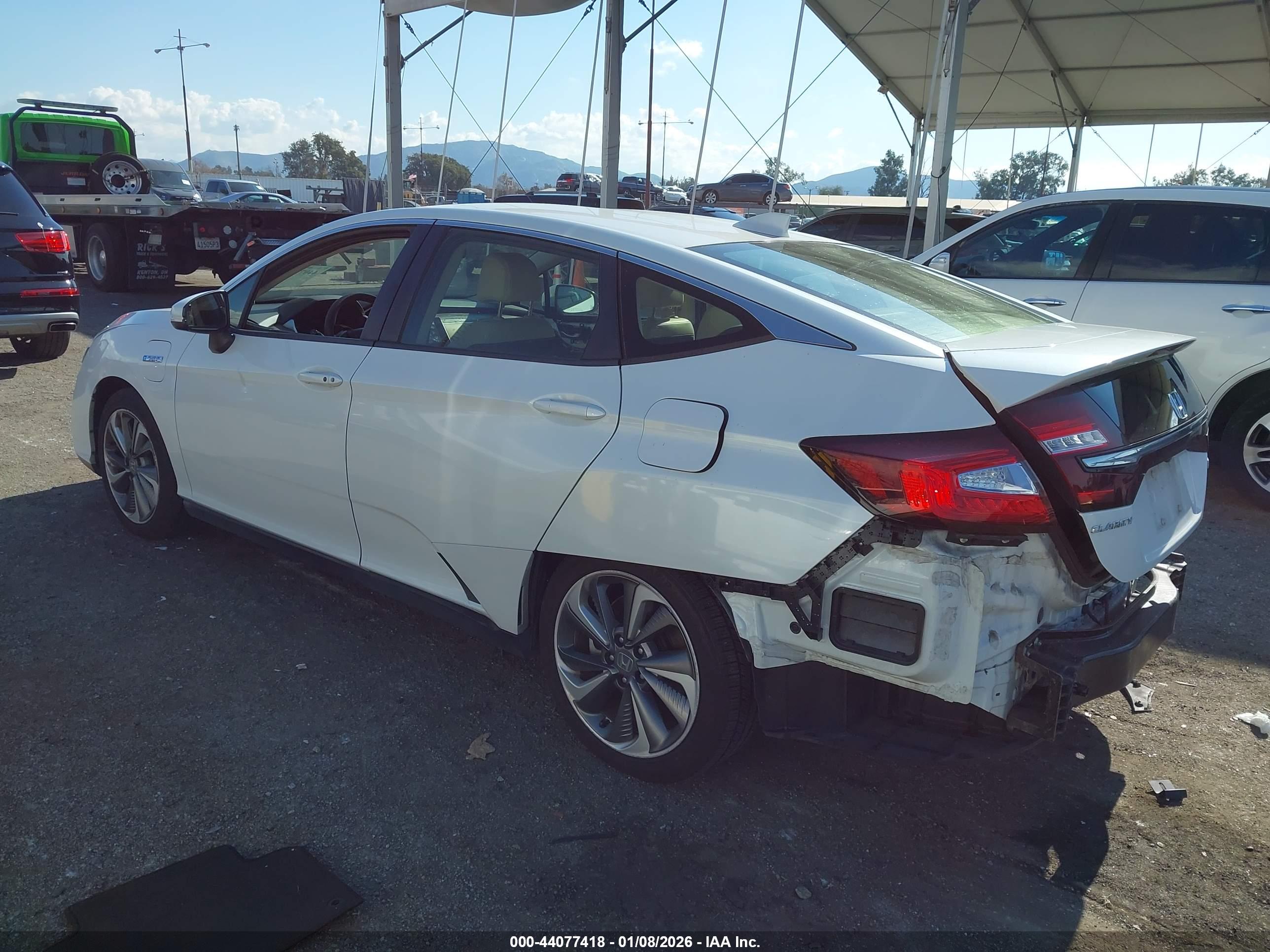 HONDA CLARITY image 3