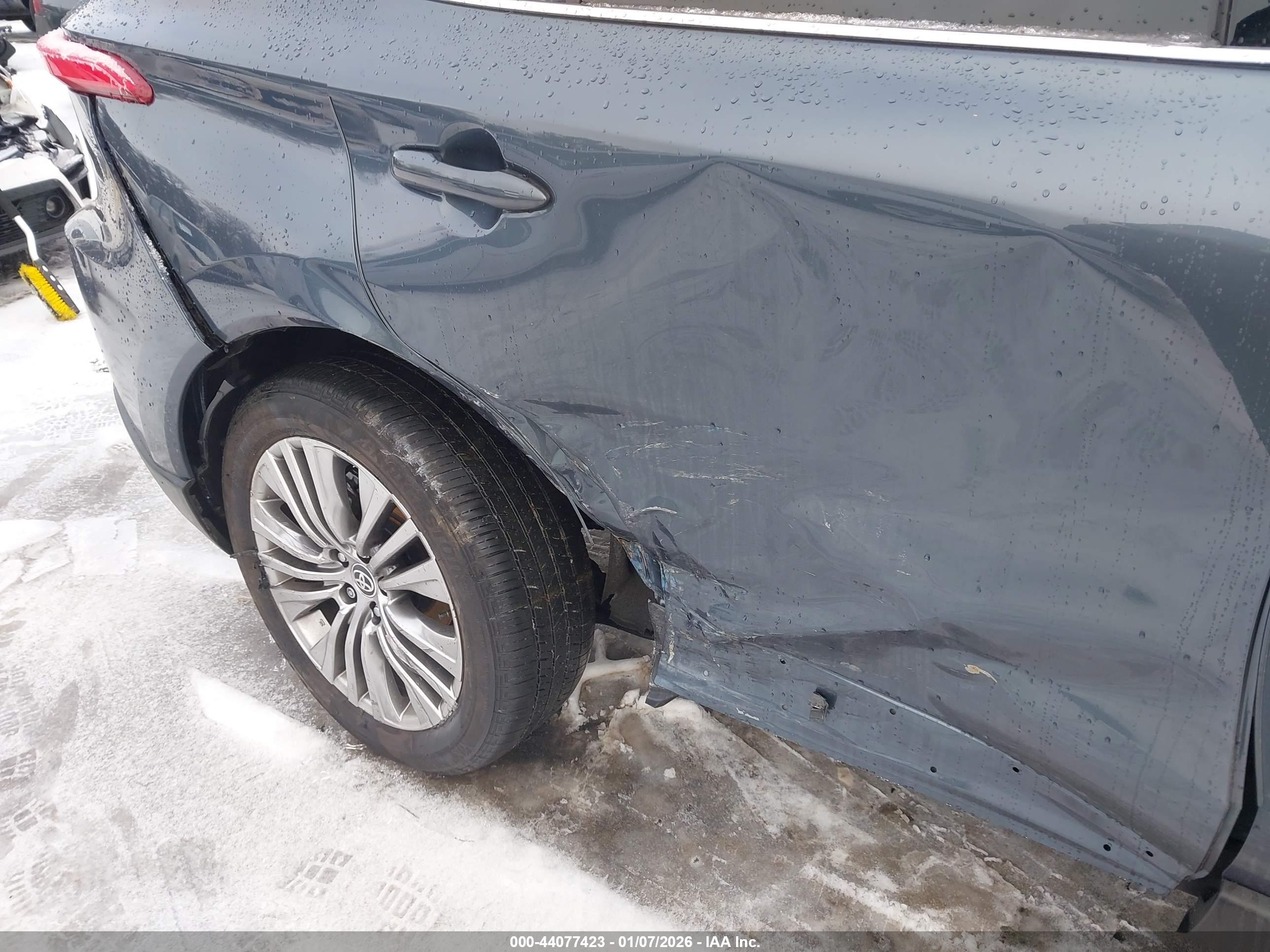 TOYOTA VENZA image 6