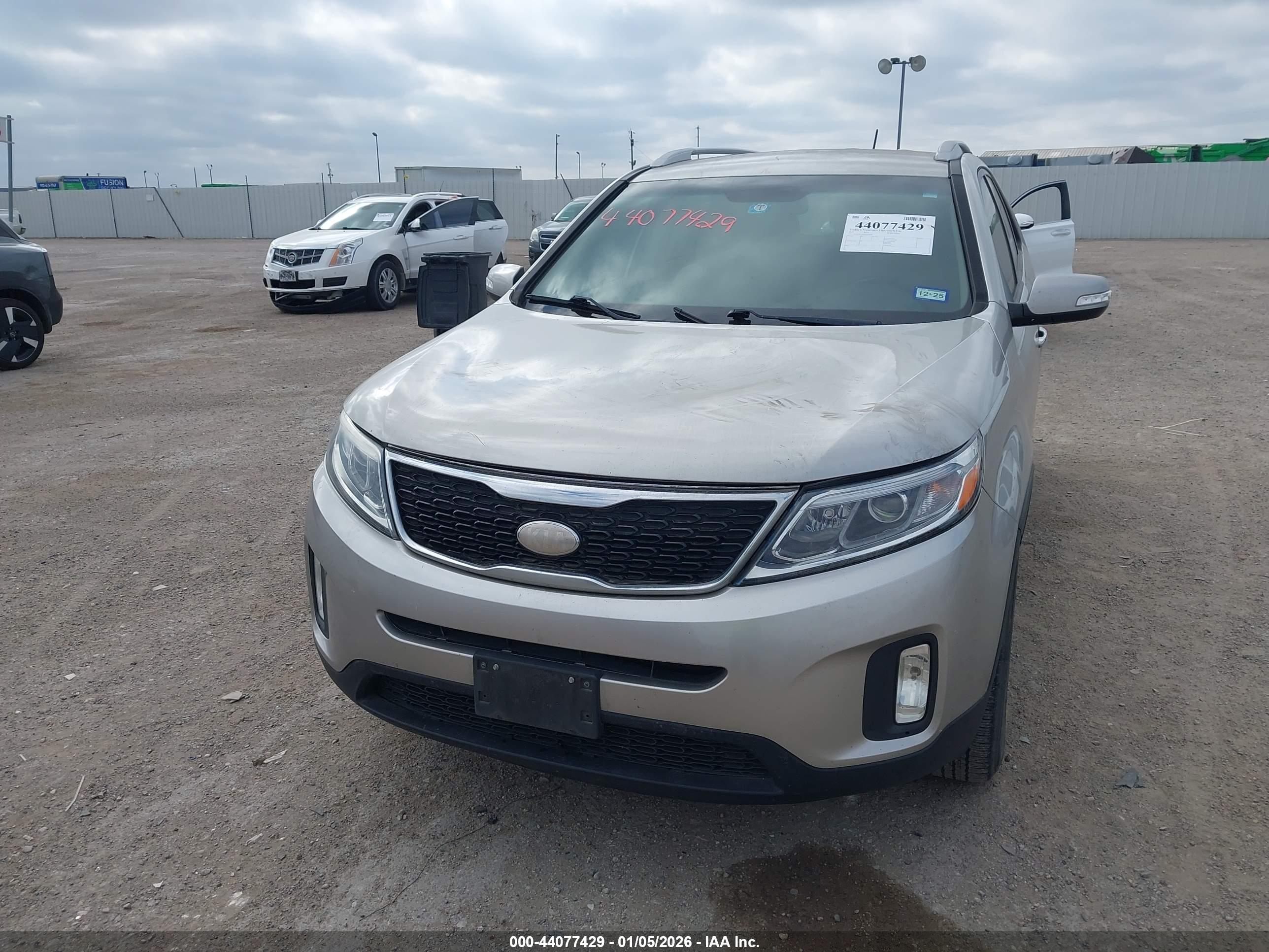 KIA SORENTO image 6