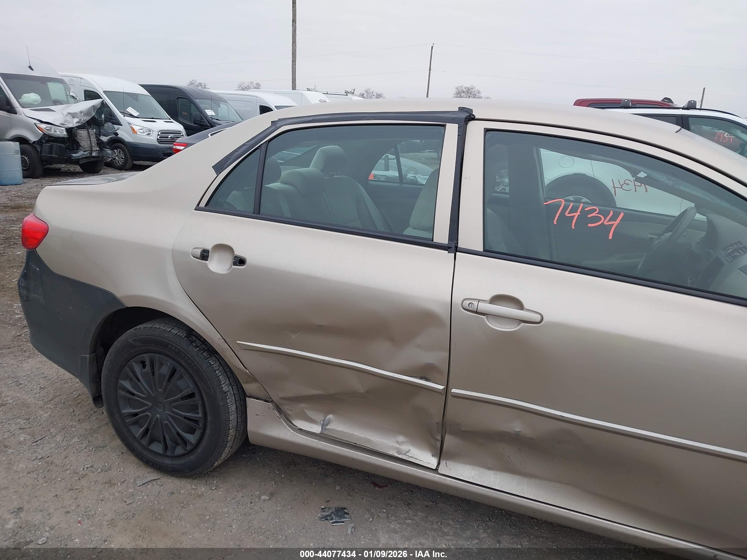TOYOTA COROLLA image 6