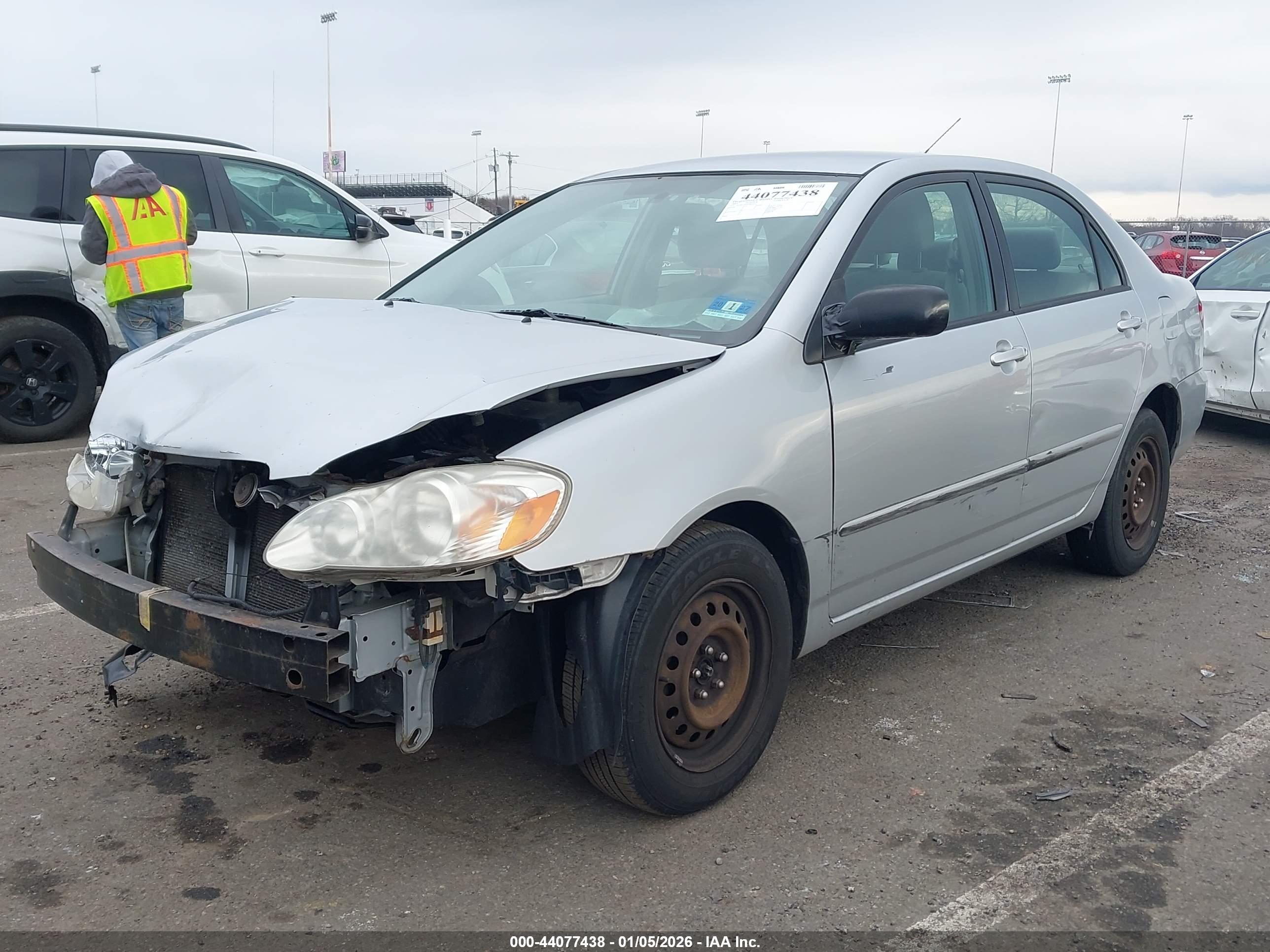 TOYOTA COROLLA image 2