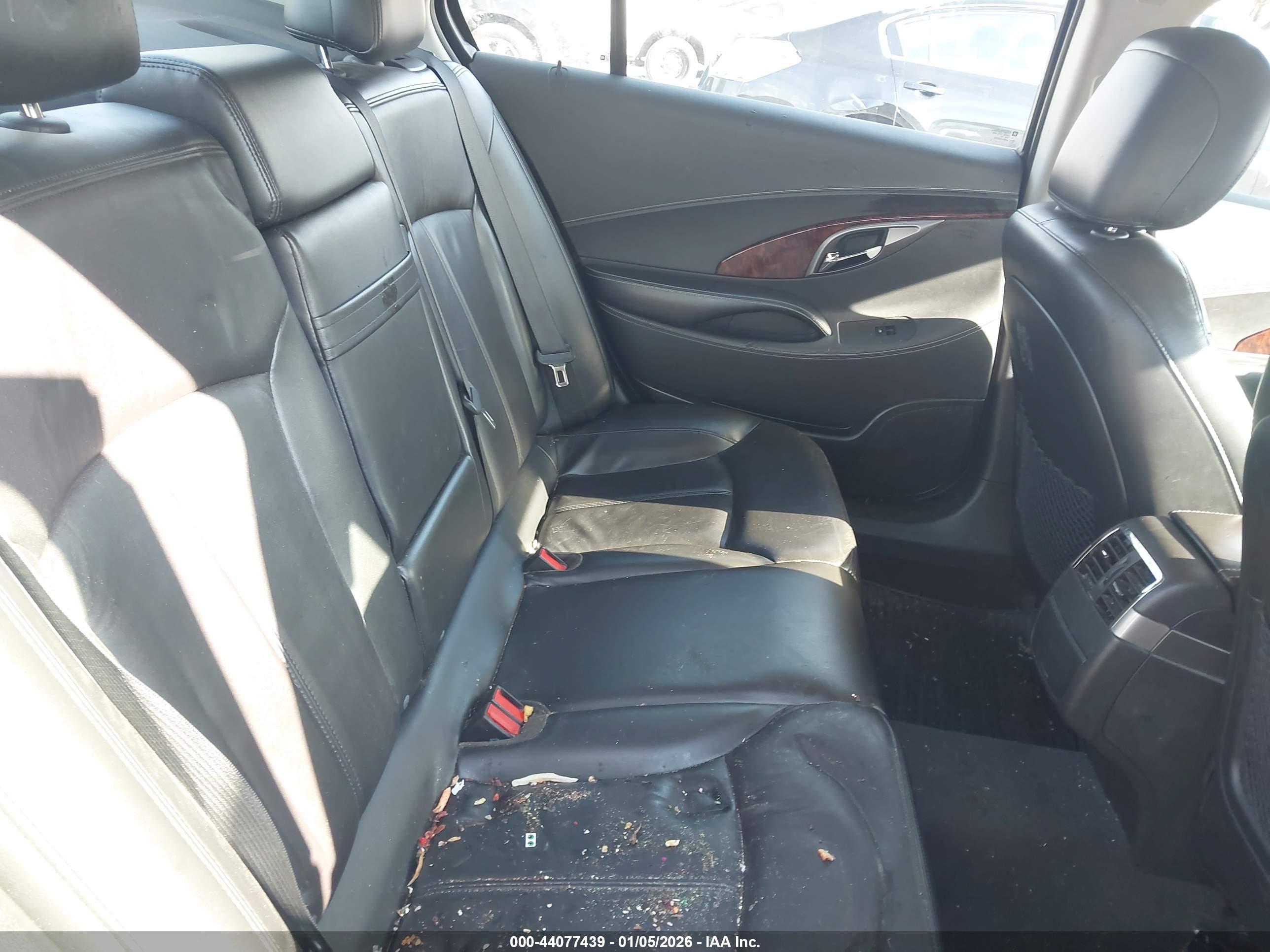 BUICK LACROSSE image 8