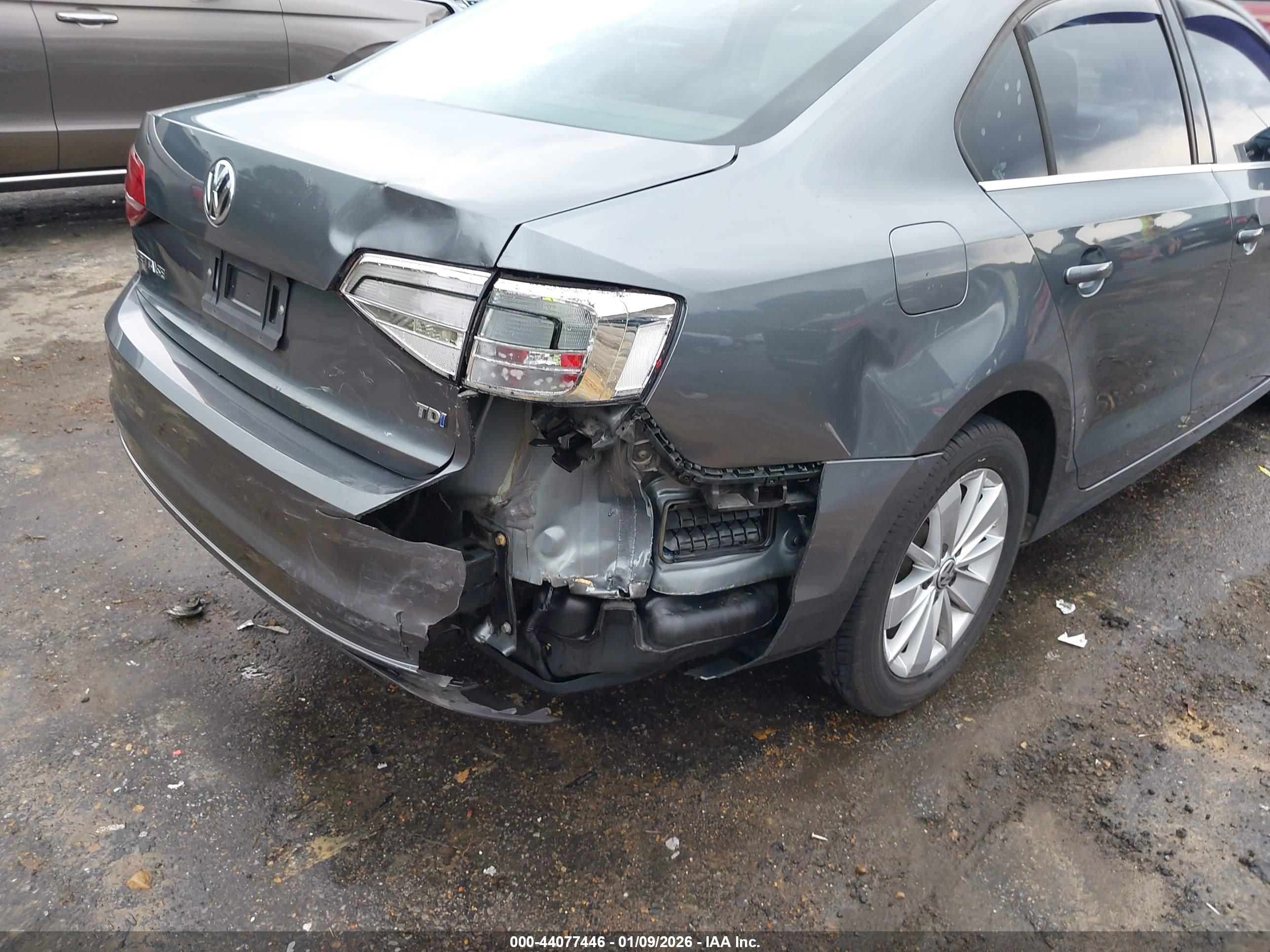 VOLKSWAGEN JETTA image 6
