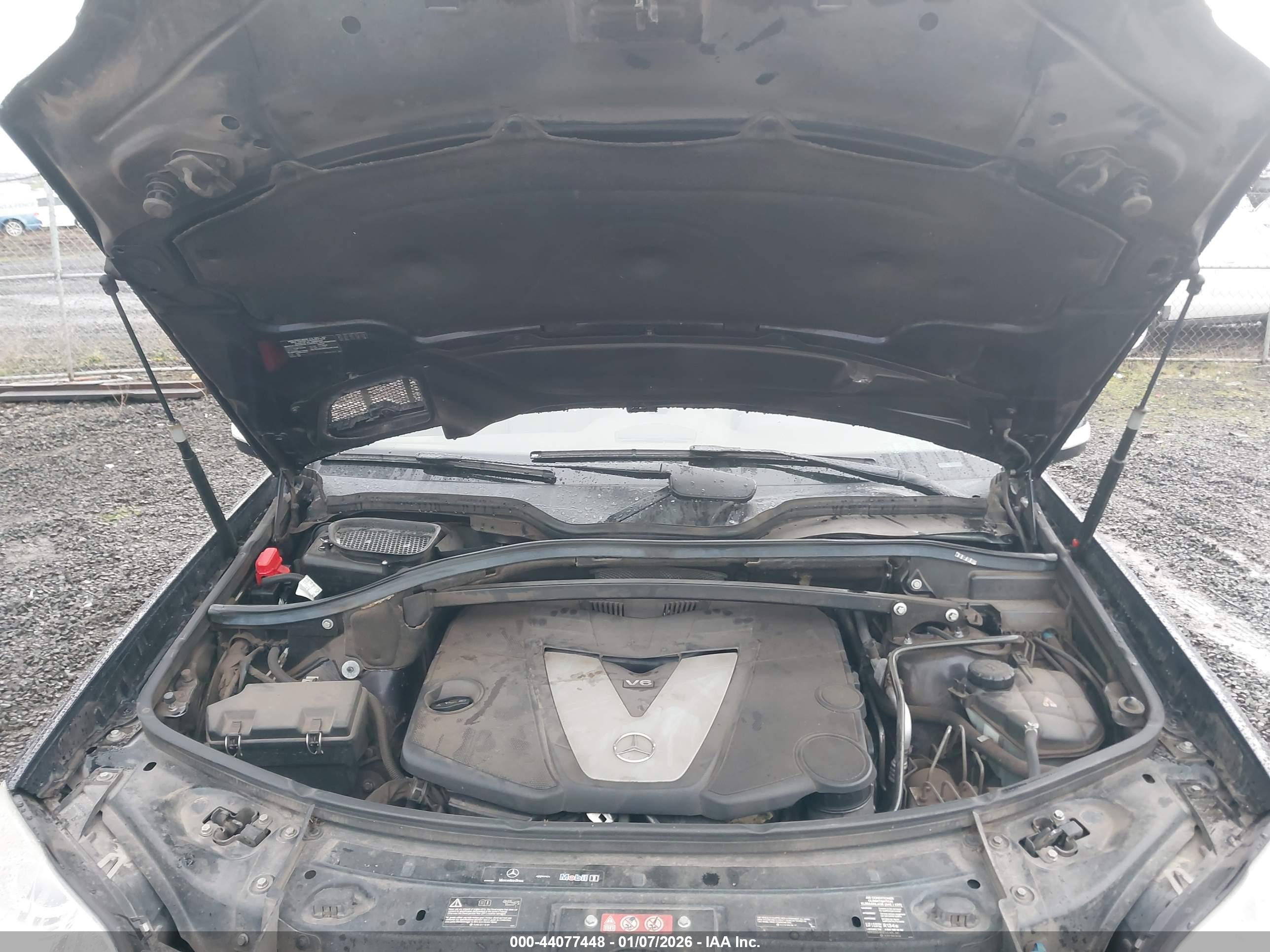 MERCEDES-BENZ GL image 10