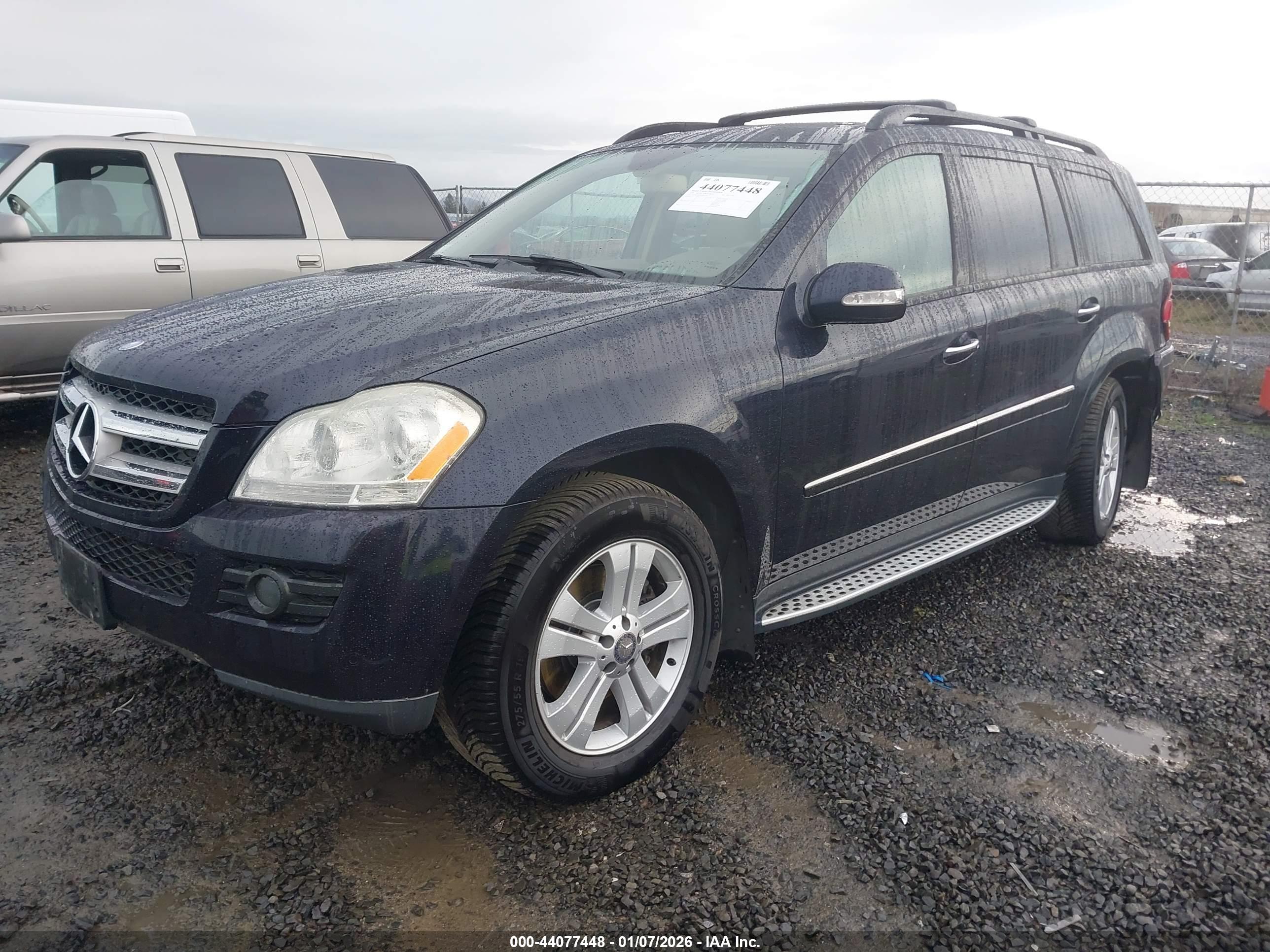 MERCEDES-BENZ GL image 2