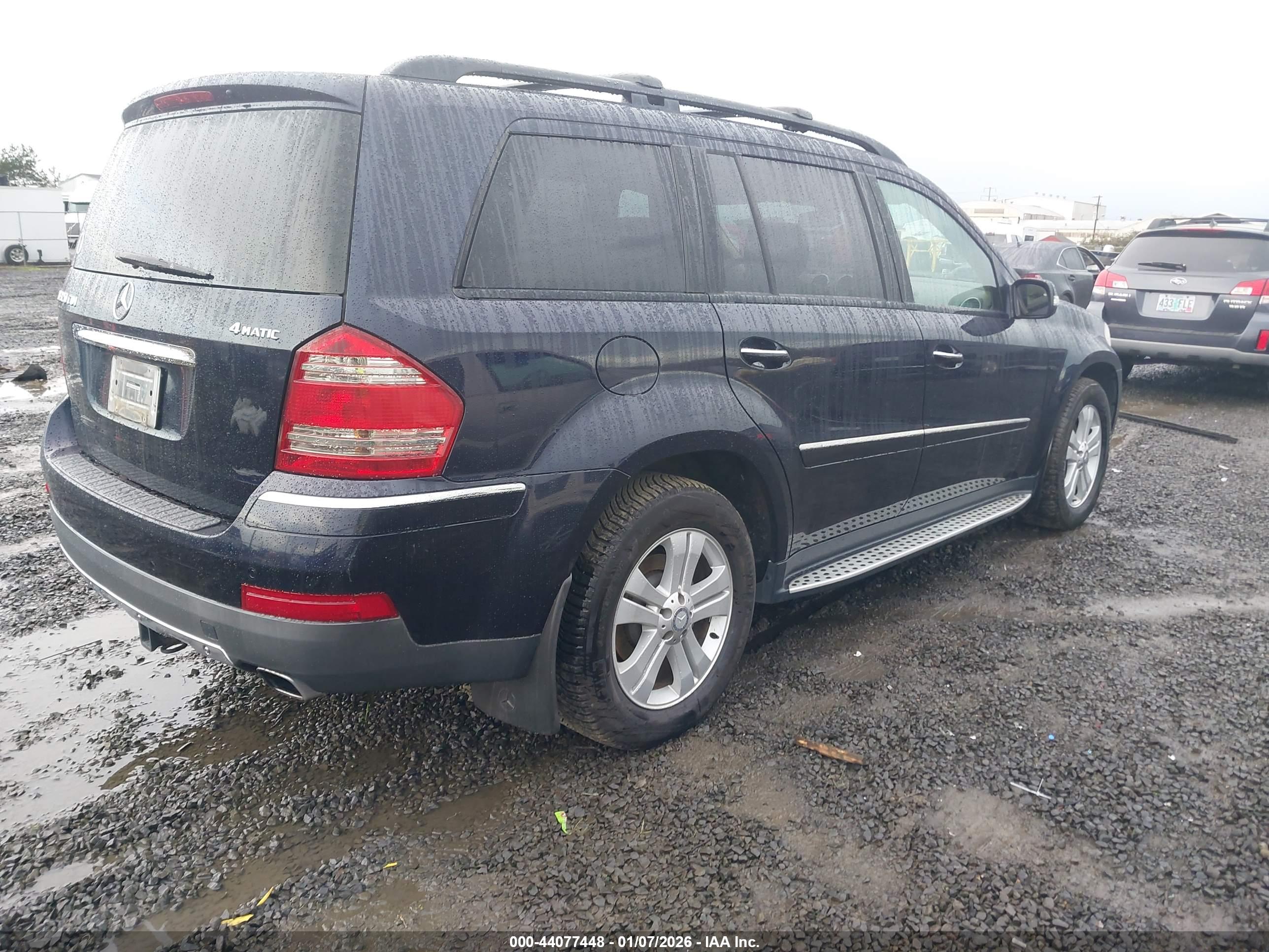 MERCEDES-BENZ GL image 4