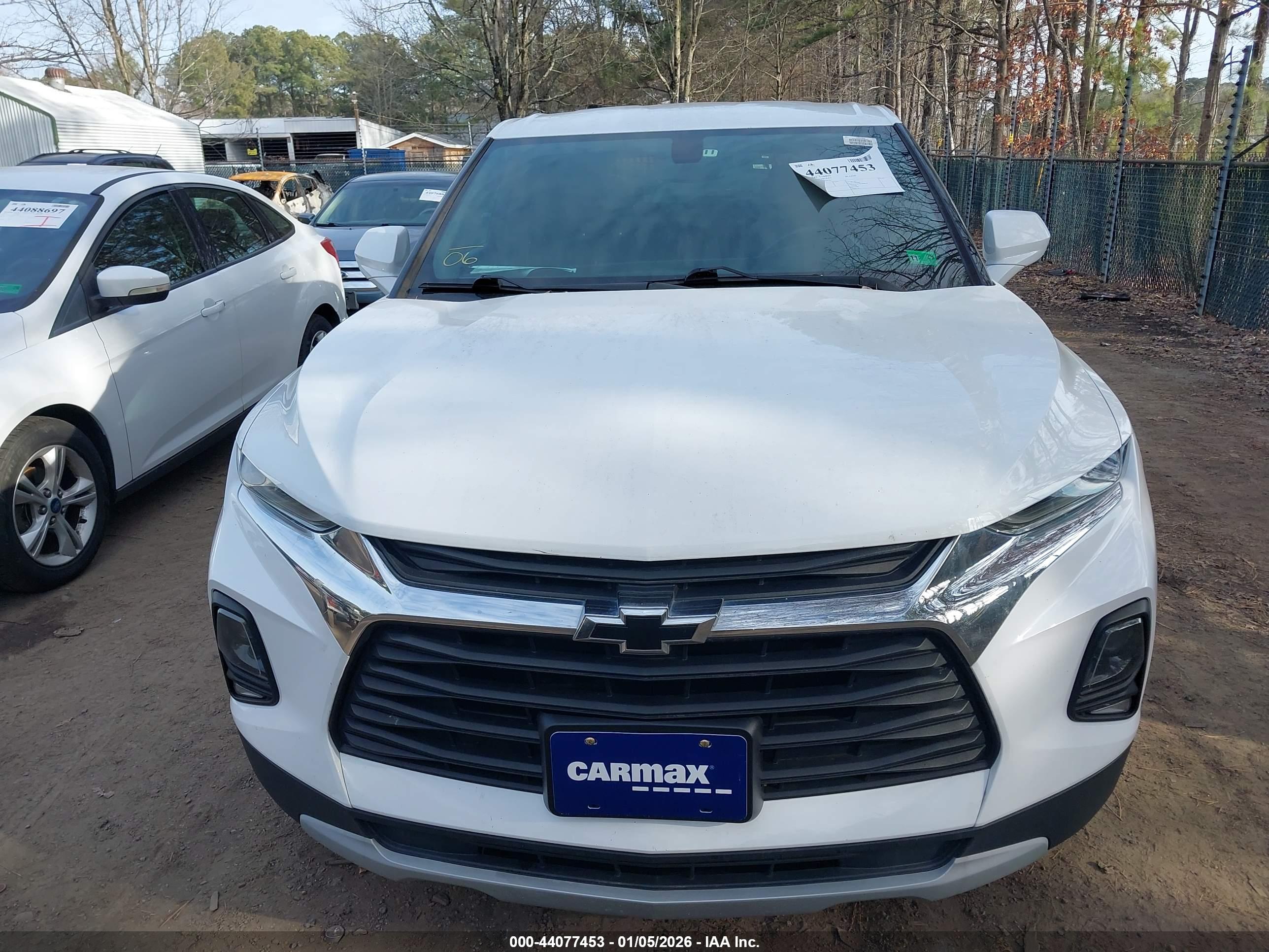 CHEVROLET BLAZER image 6