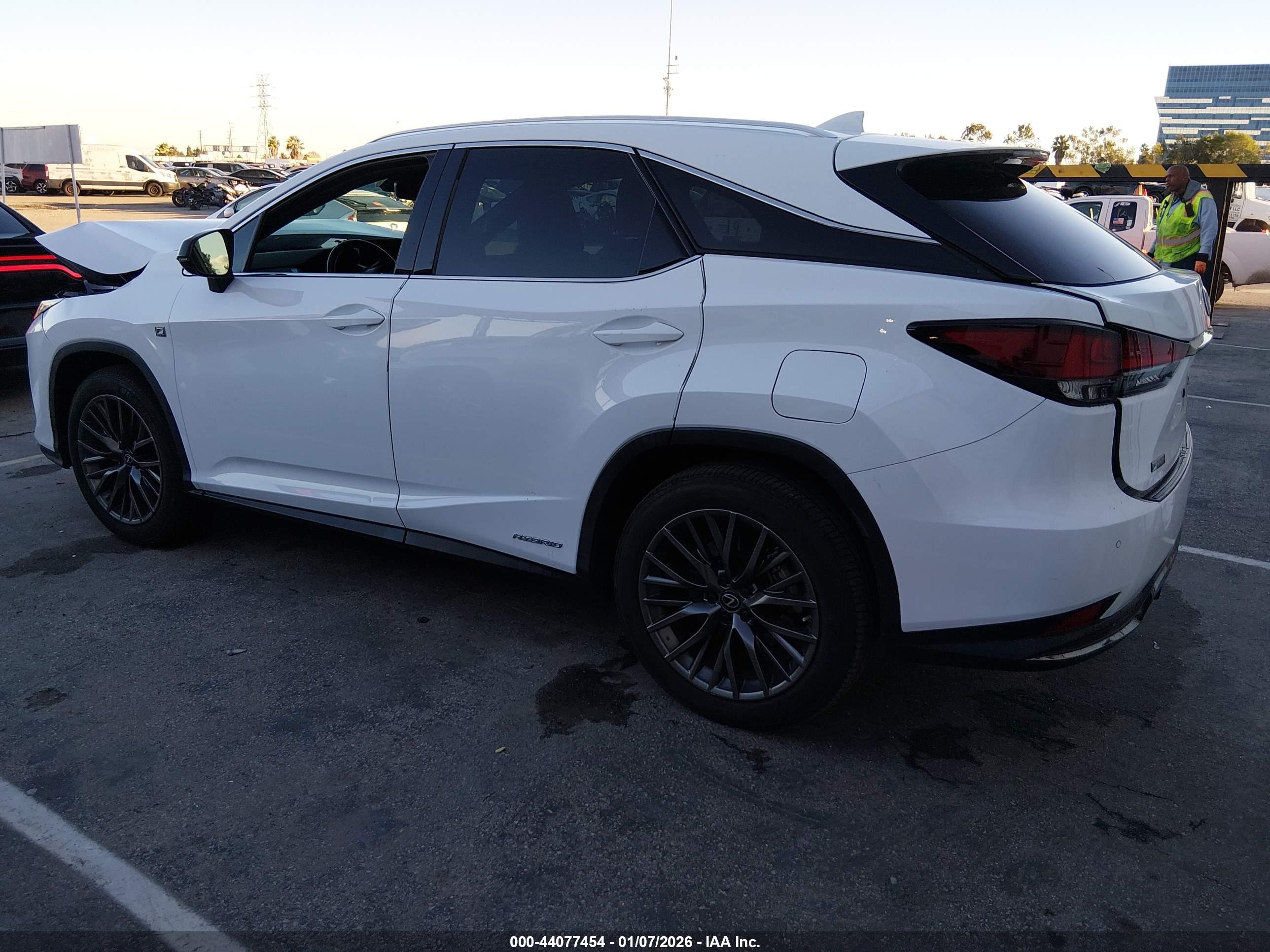LEXUS RX image 3