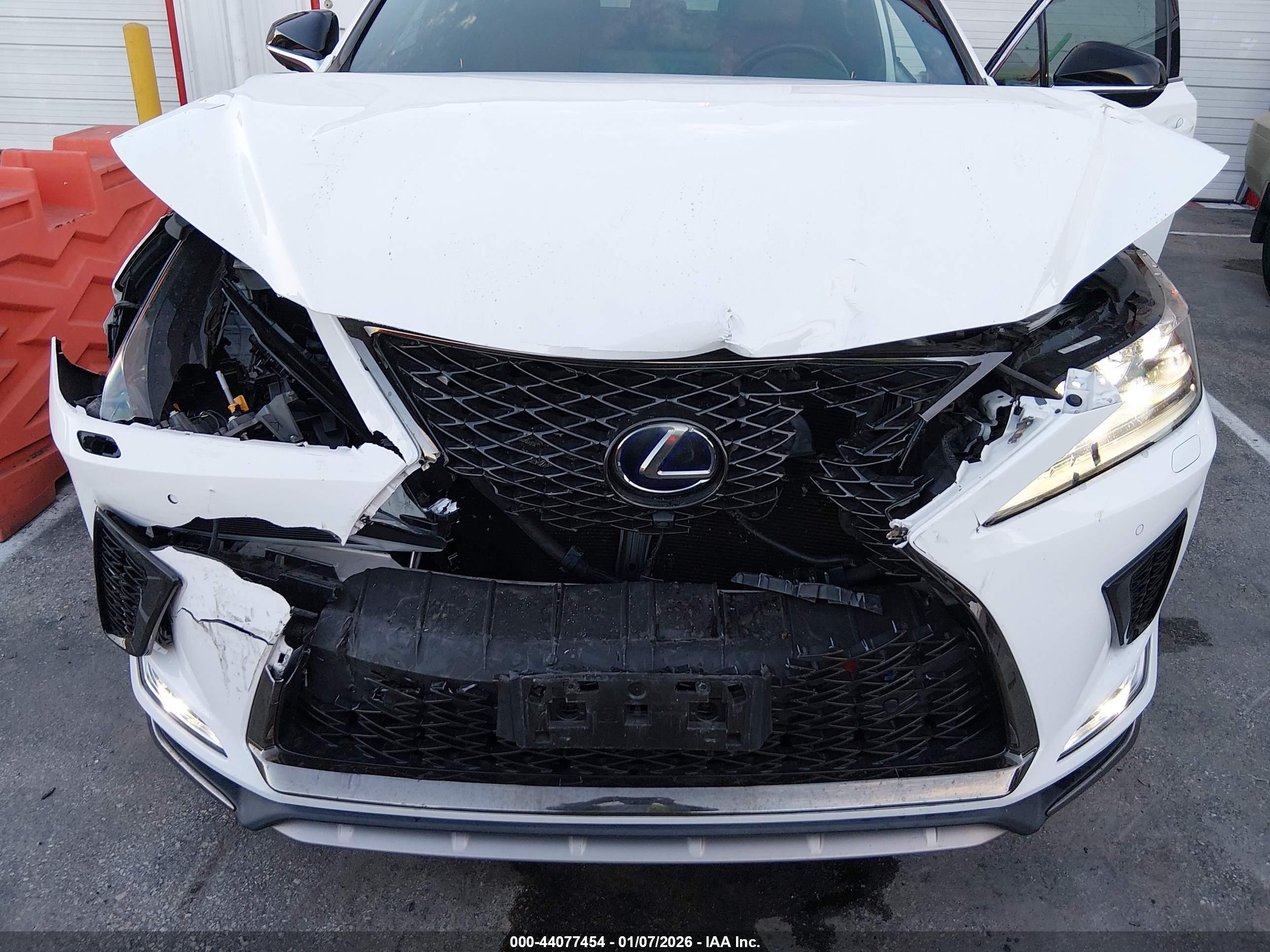 LEXUS RX image 6