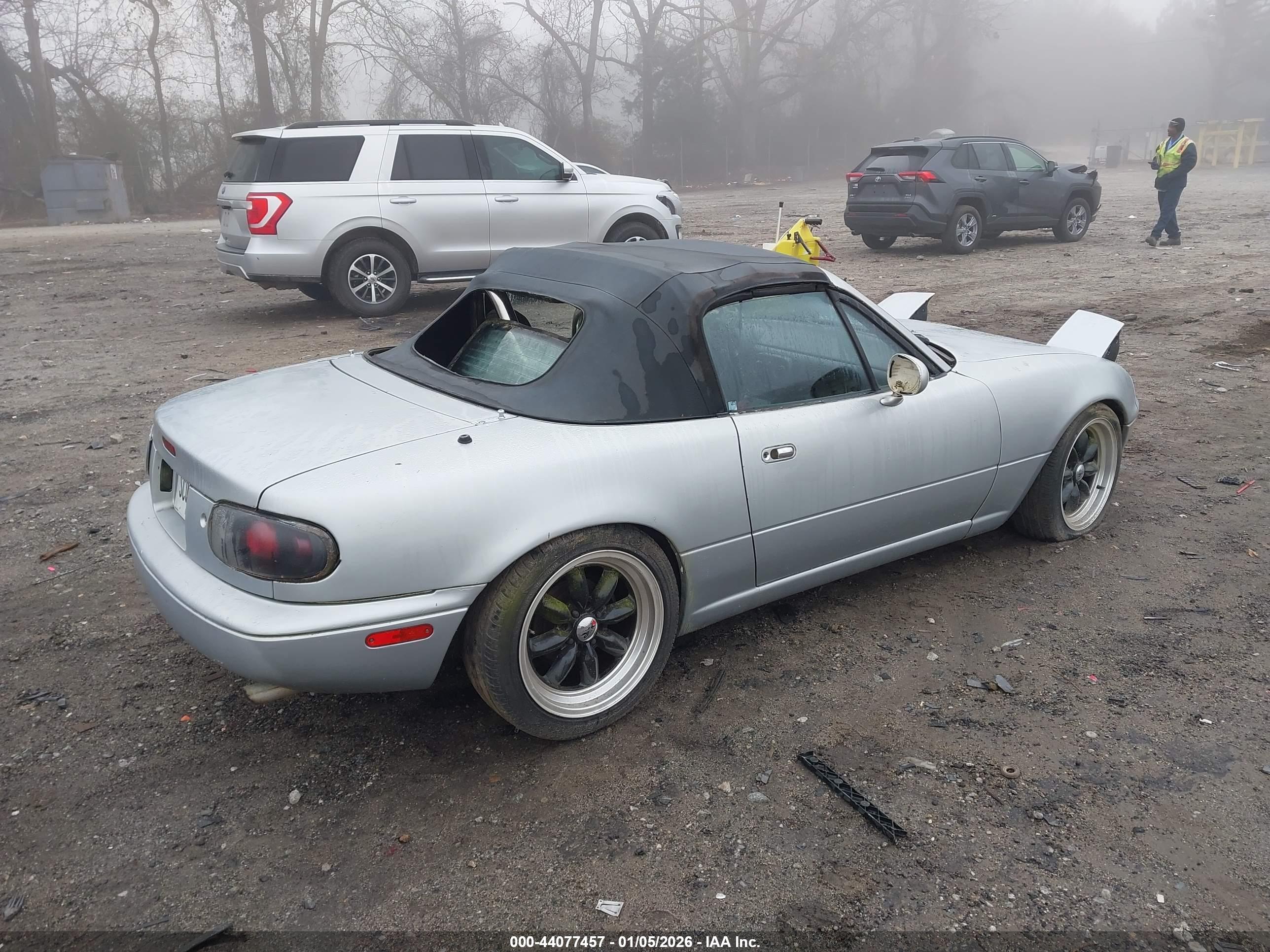 MAZDA MX-5 image 4