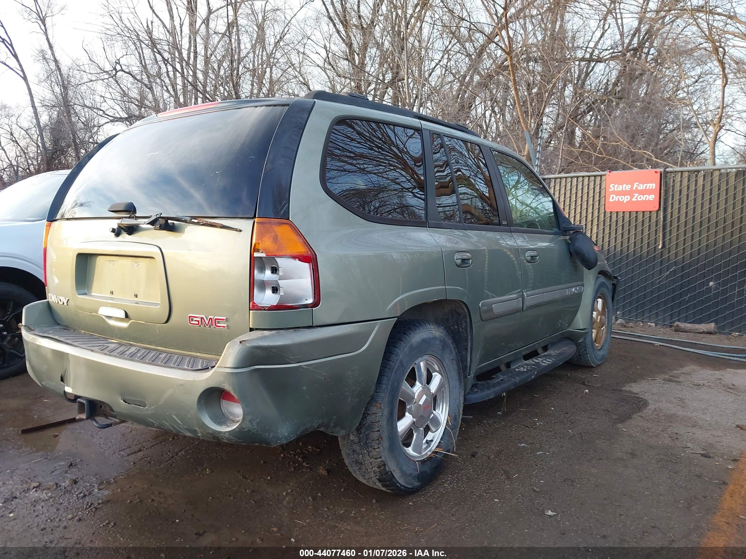 GMC ENVOY image 4