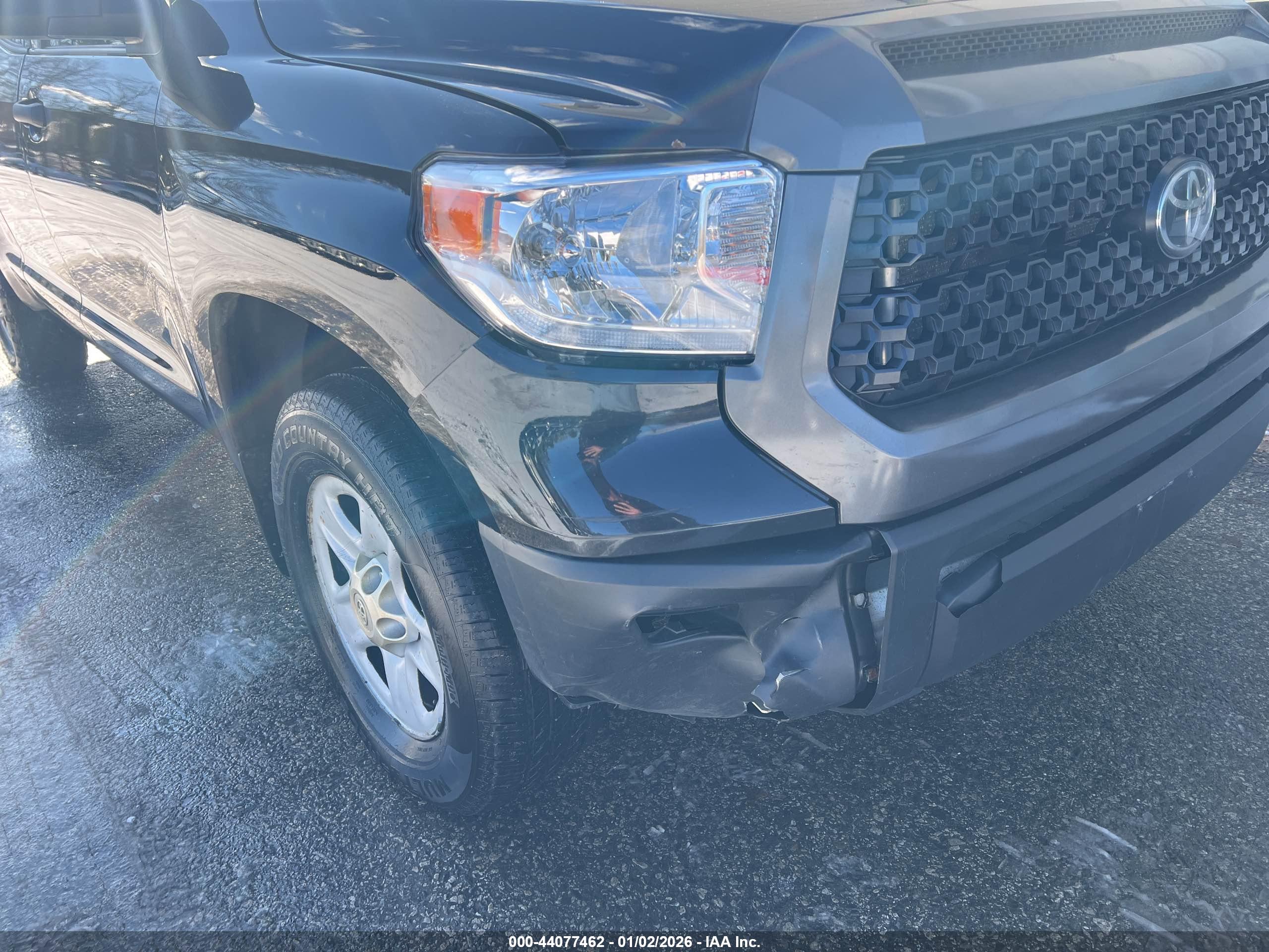 TOYOTA TUNDRA image 6