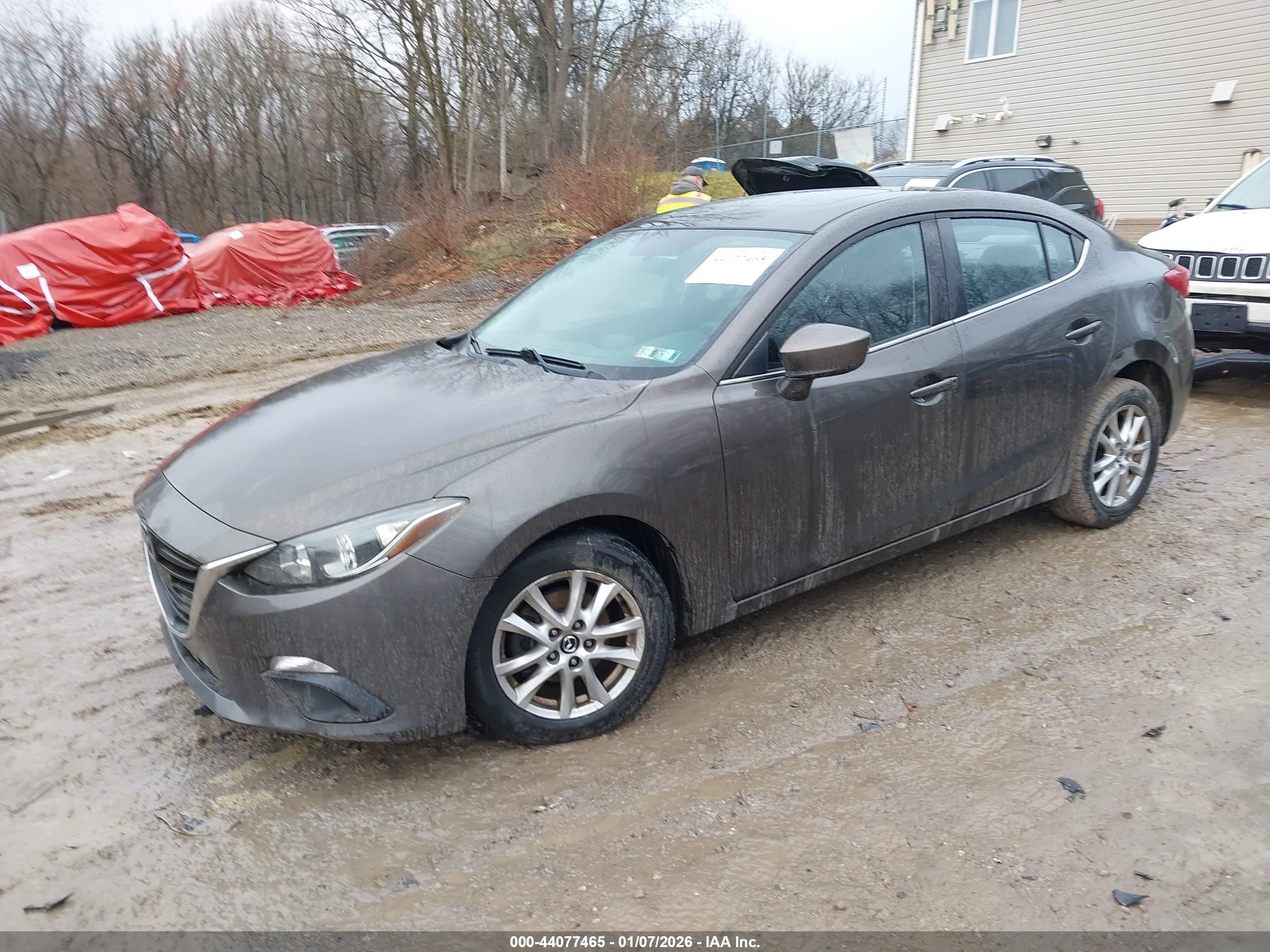 MAZDA MAZDA3 image 2