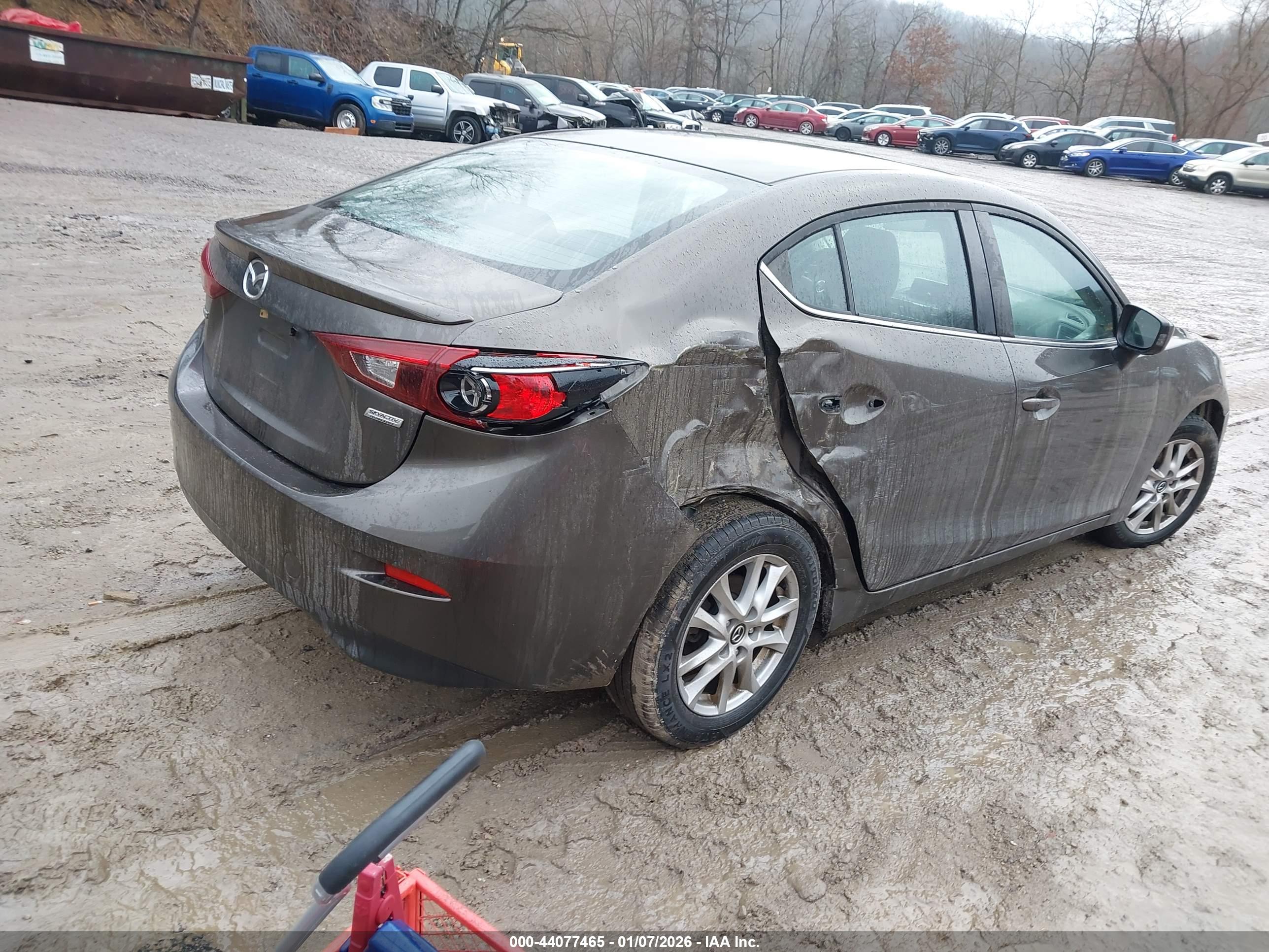 MAZDA MAZDA3 image 4