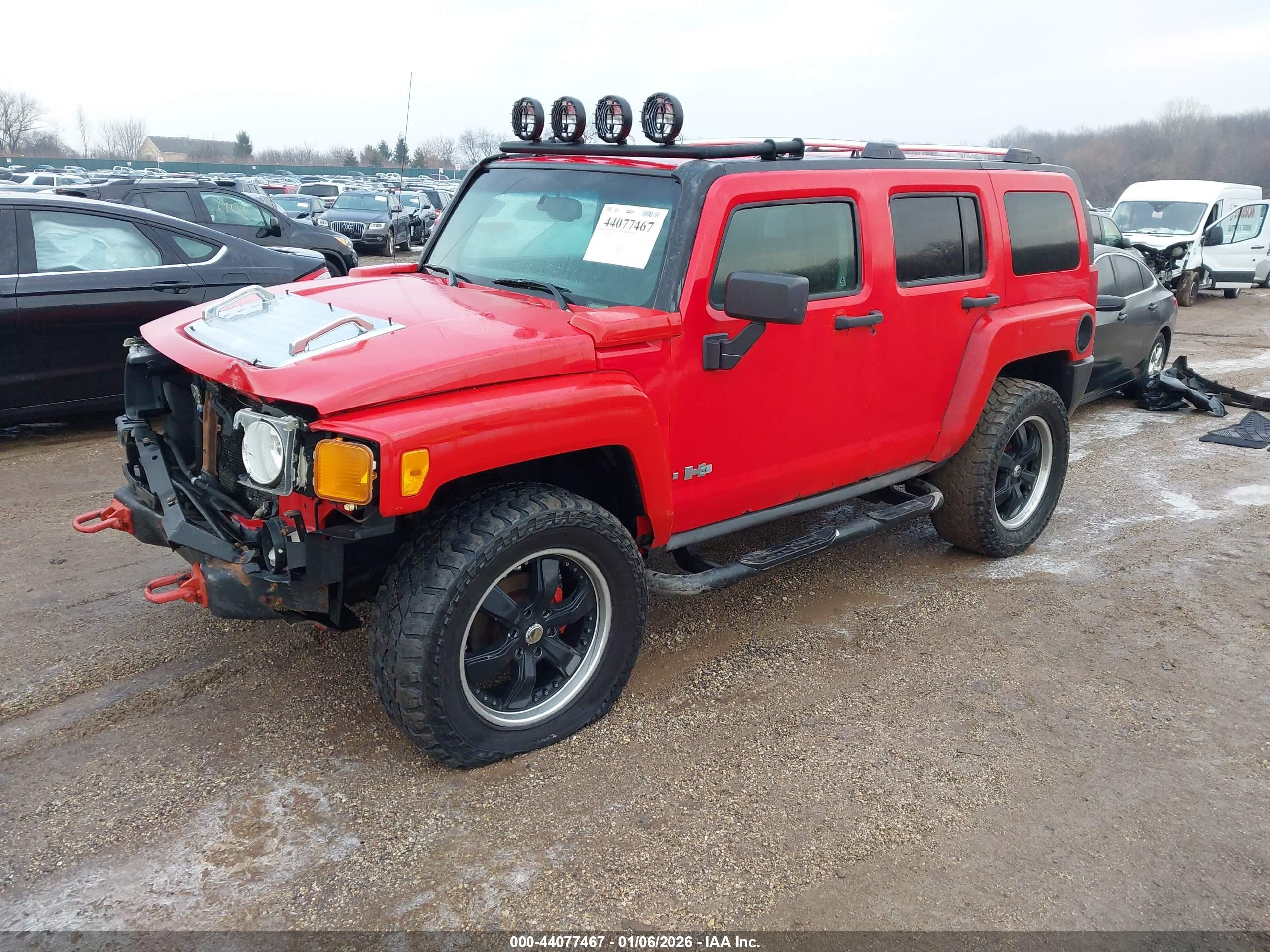 HUMMER H3 image 2