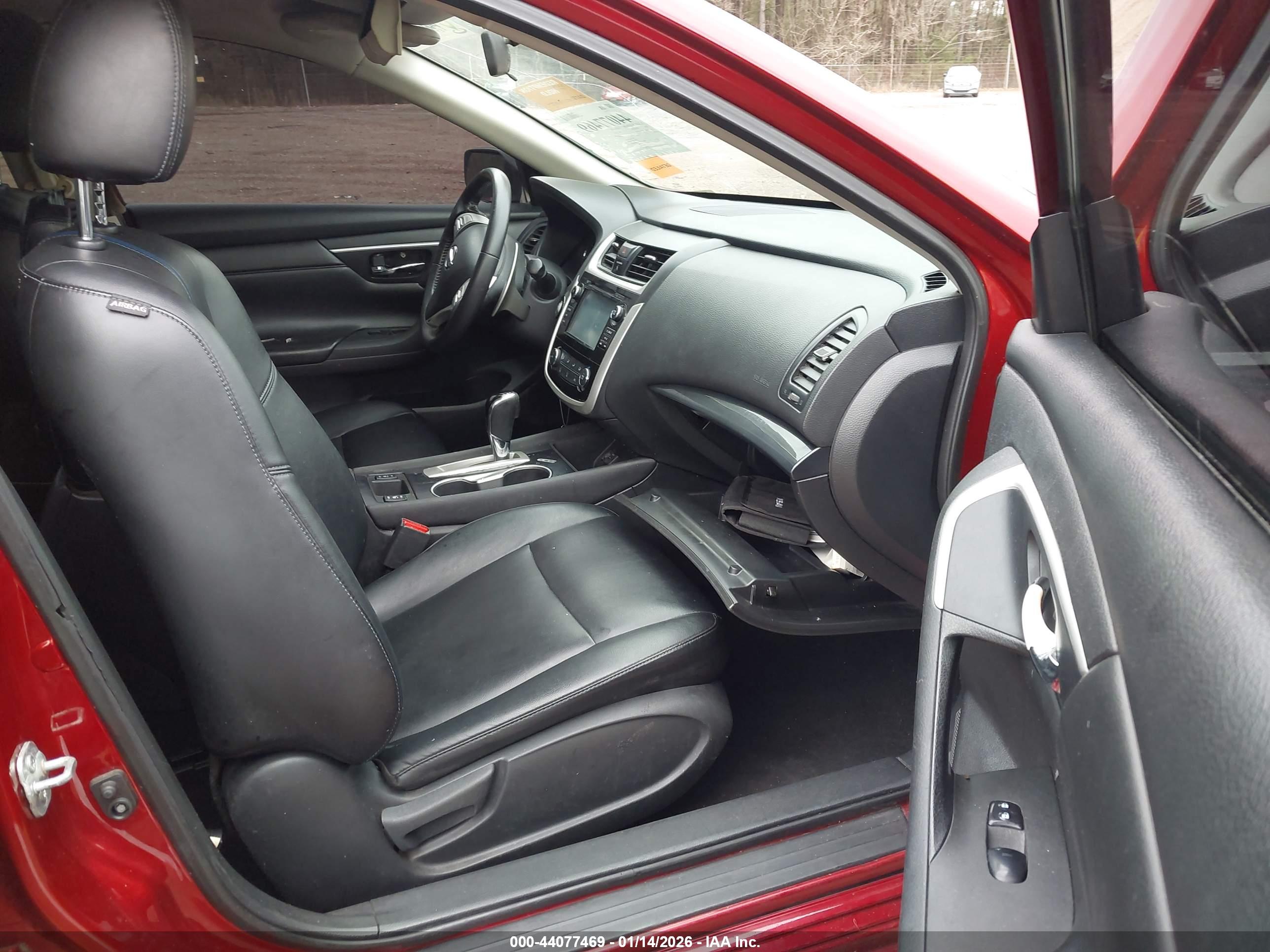 NISSAN ALTIMA image 5