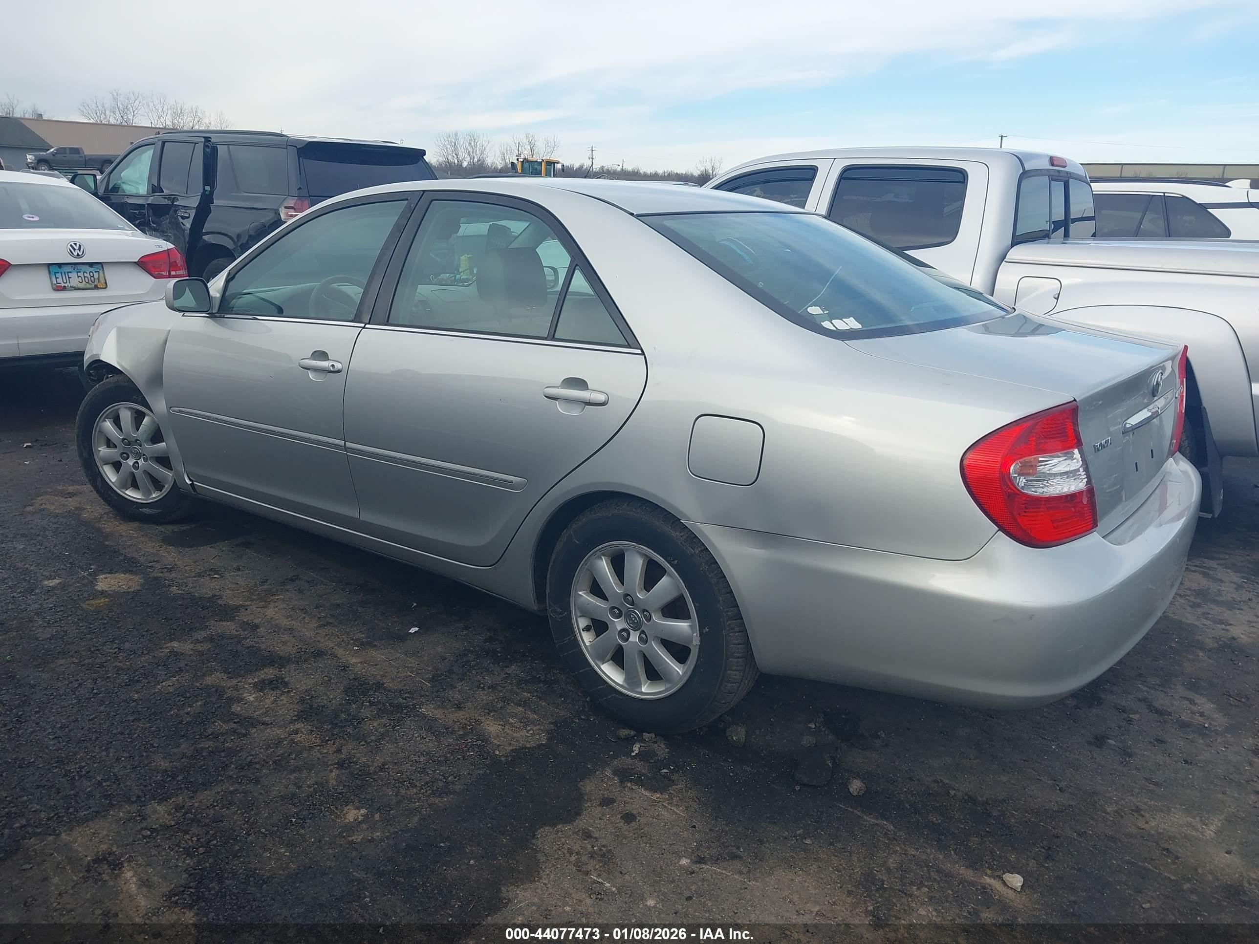 TOYOTA CAMRY image 3