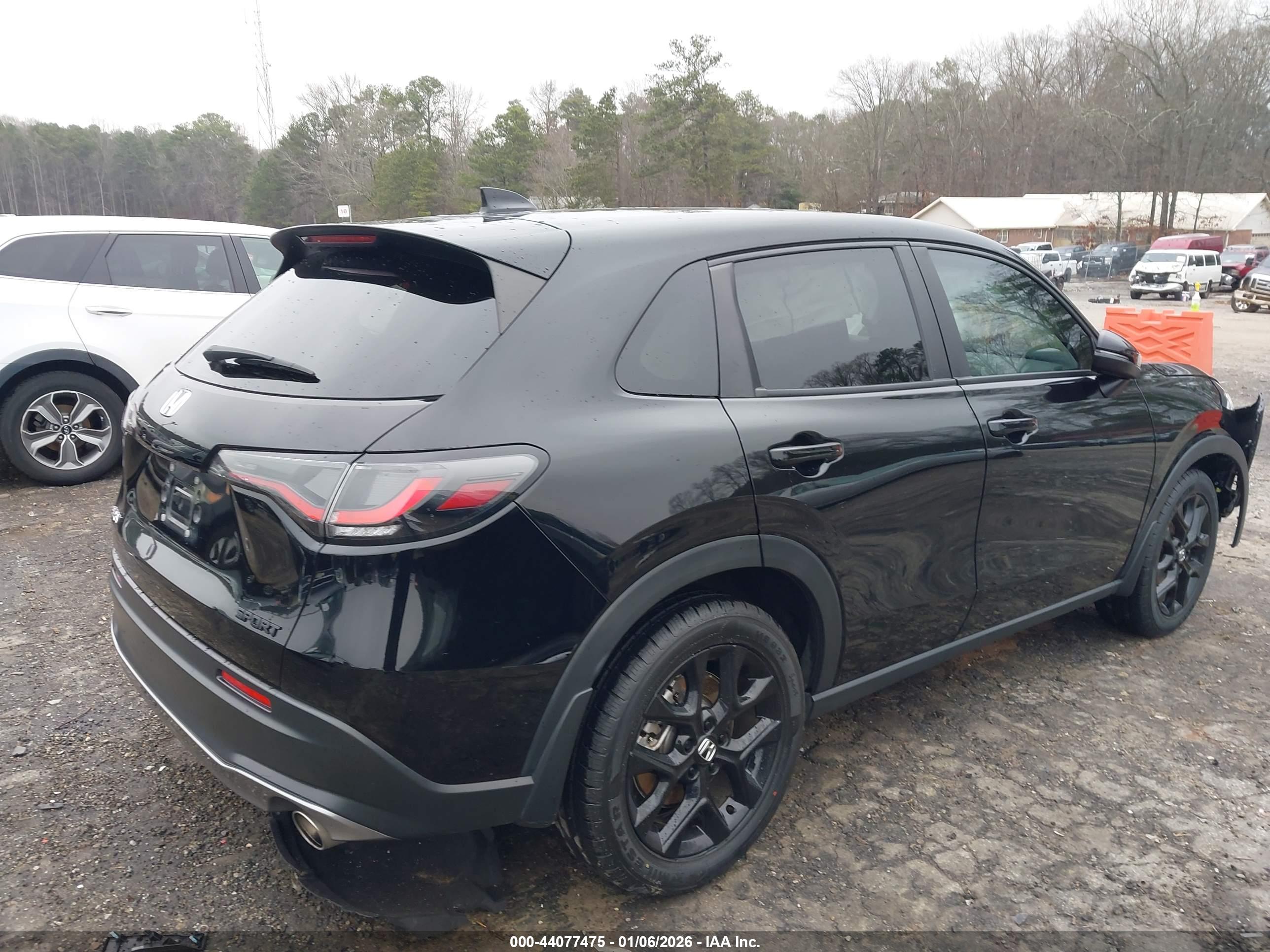 HONDA HR-V image 4