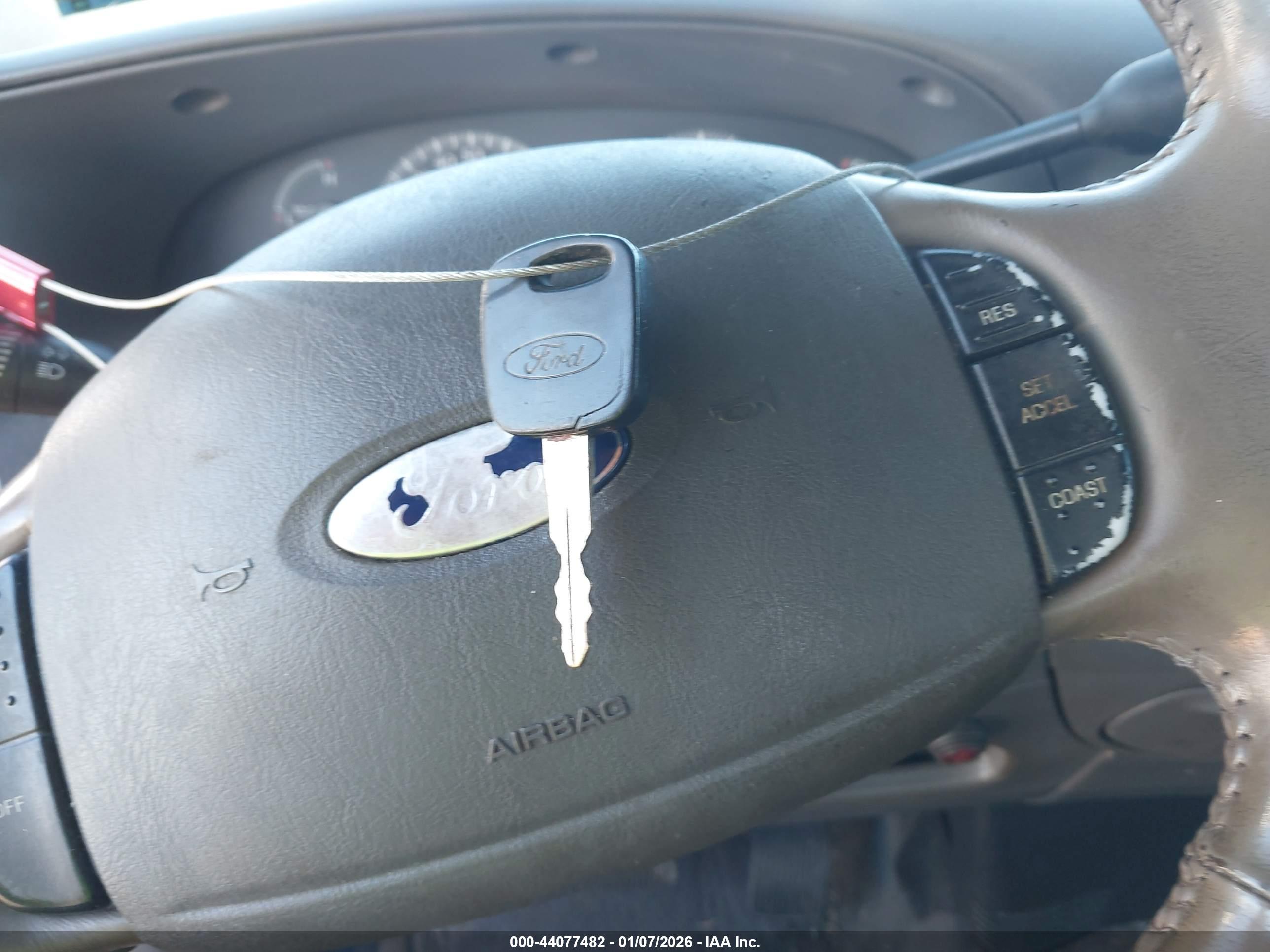 FORD F-150 image 11