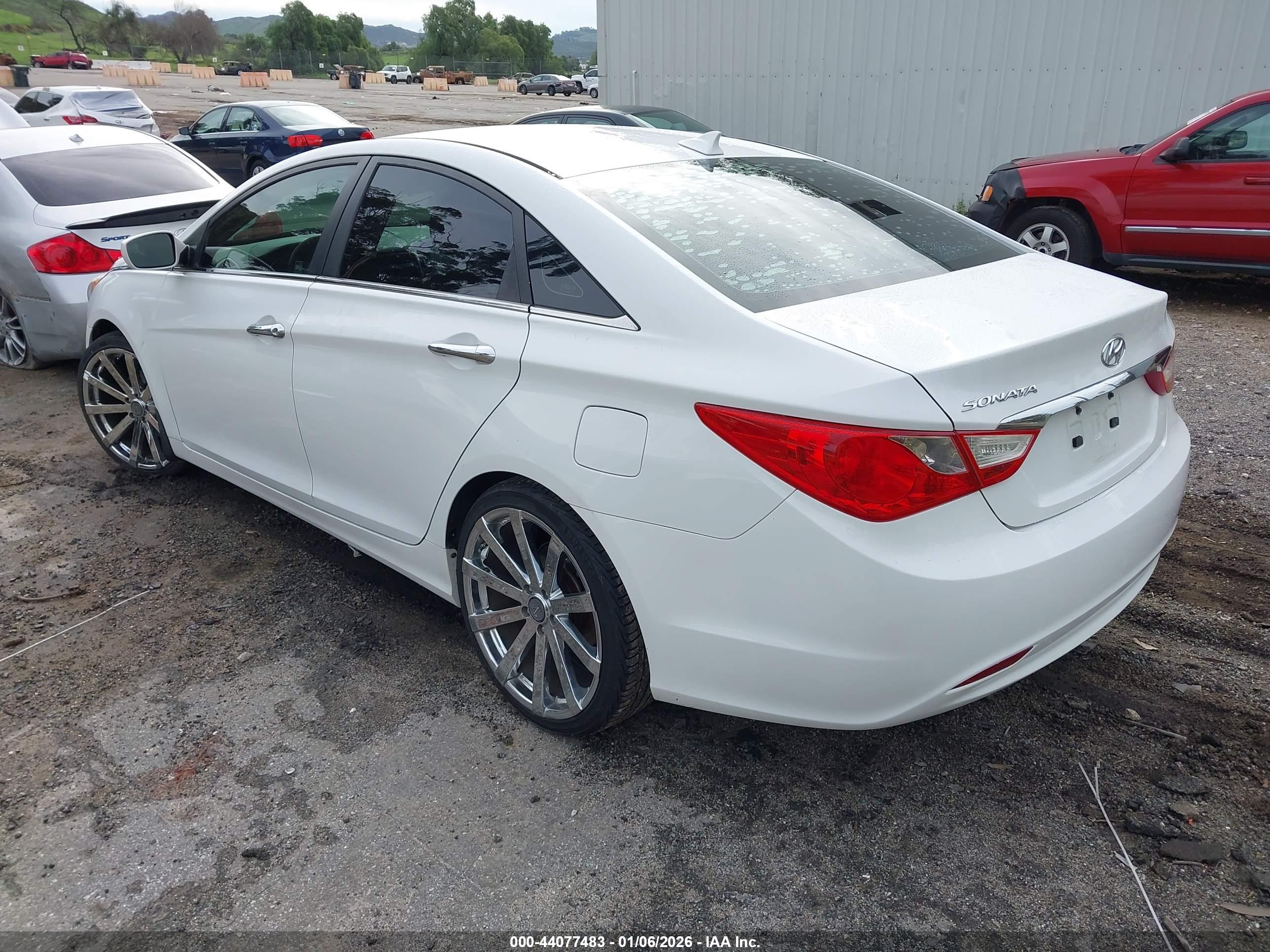 HYUNDAI SONATA image 3