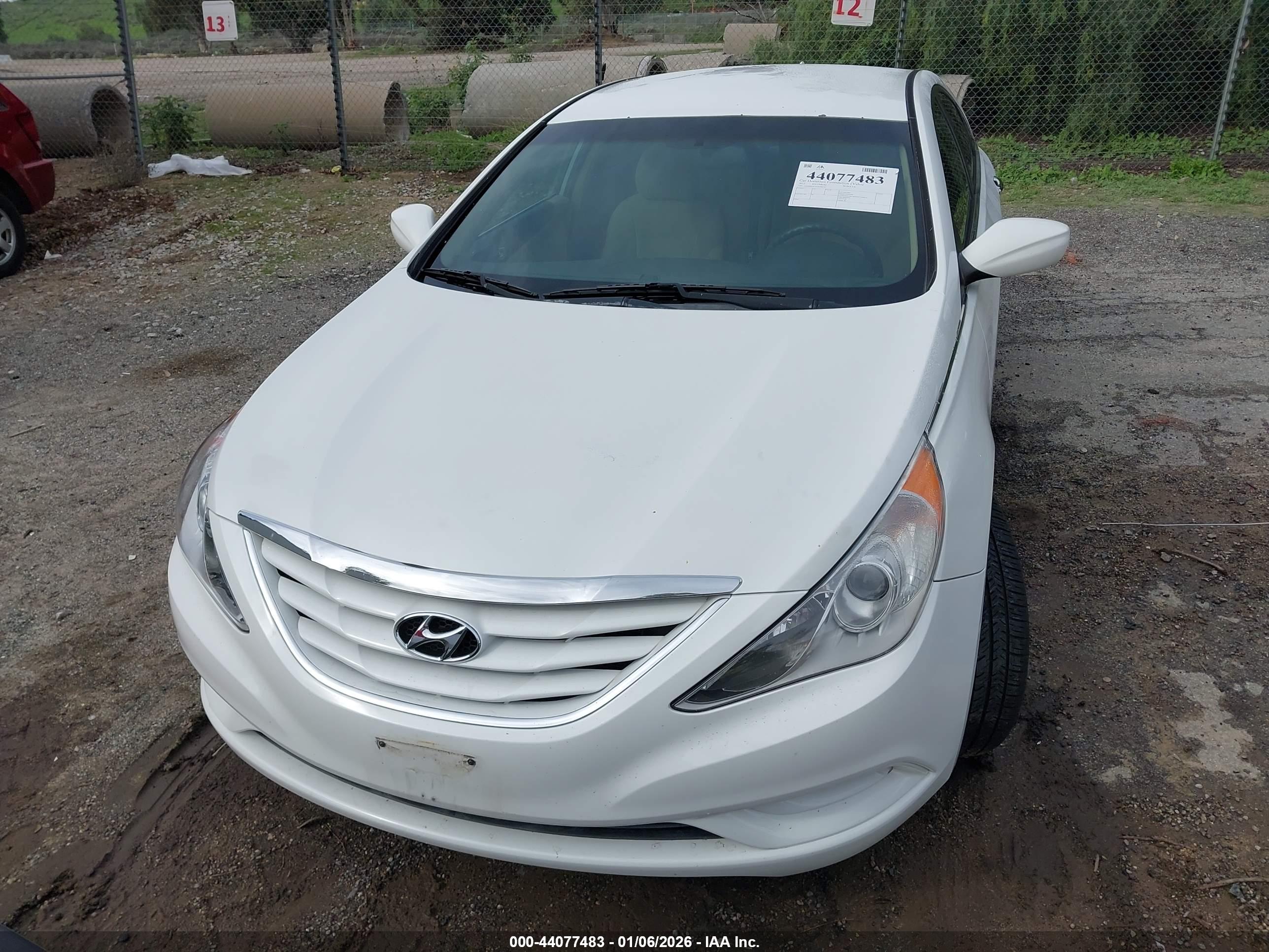 HYUNDAI SONATA image 6