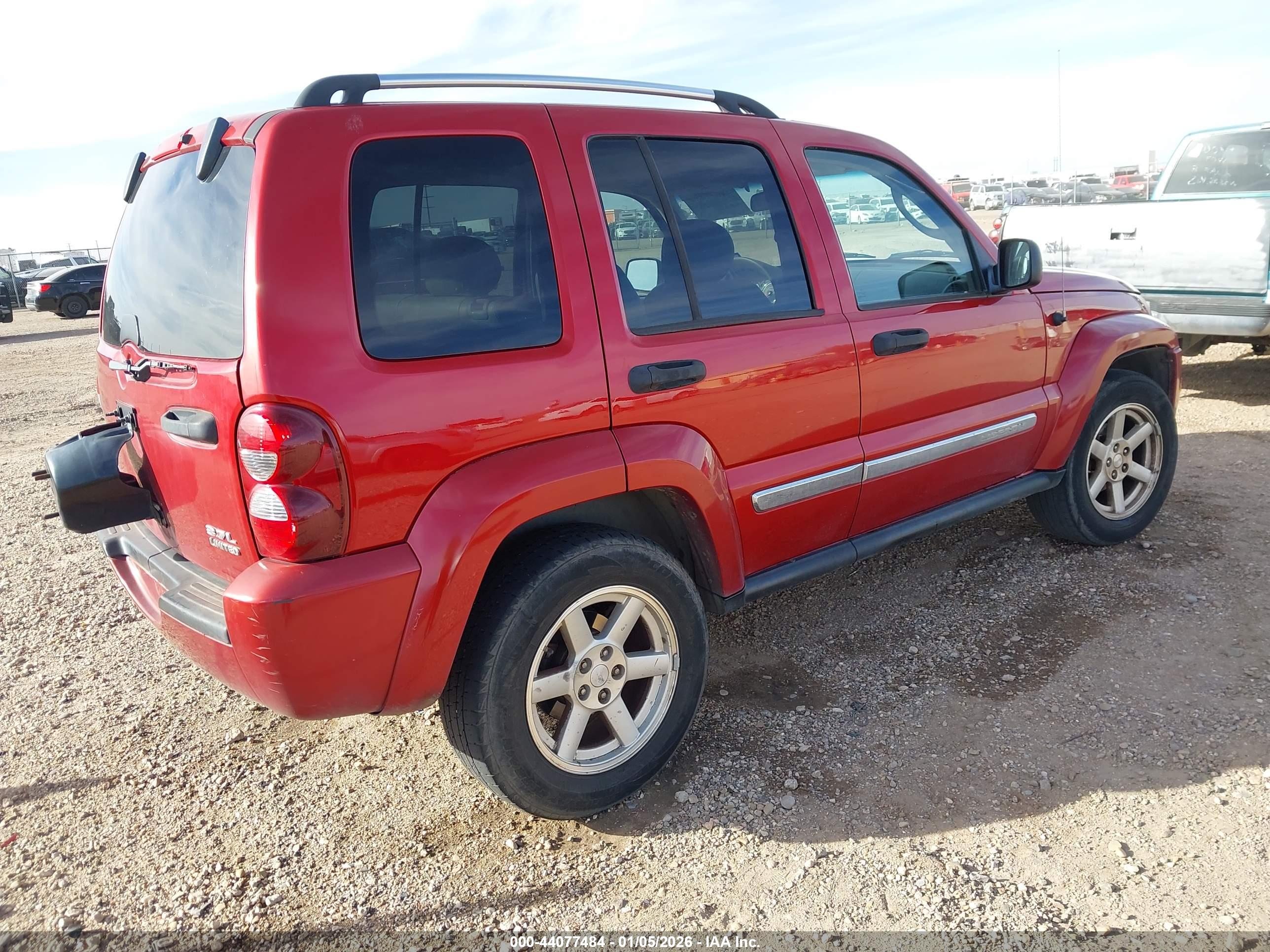 JEEP LIBERTY image 4