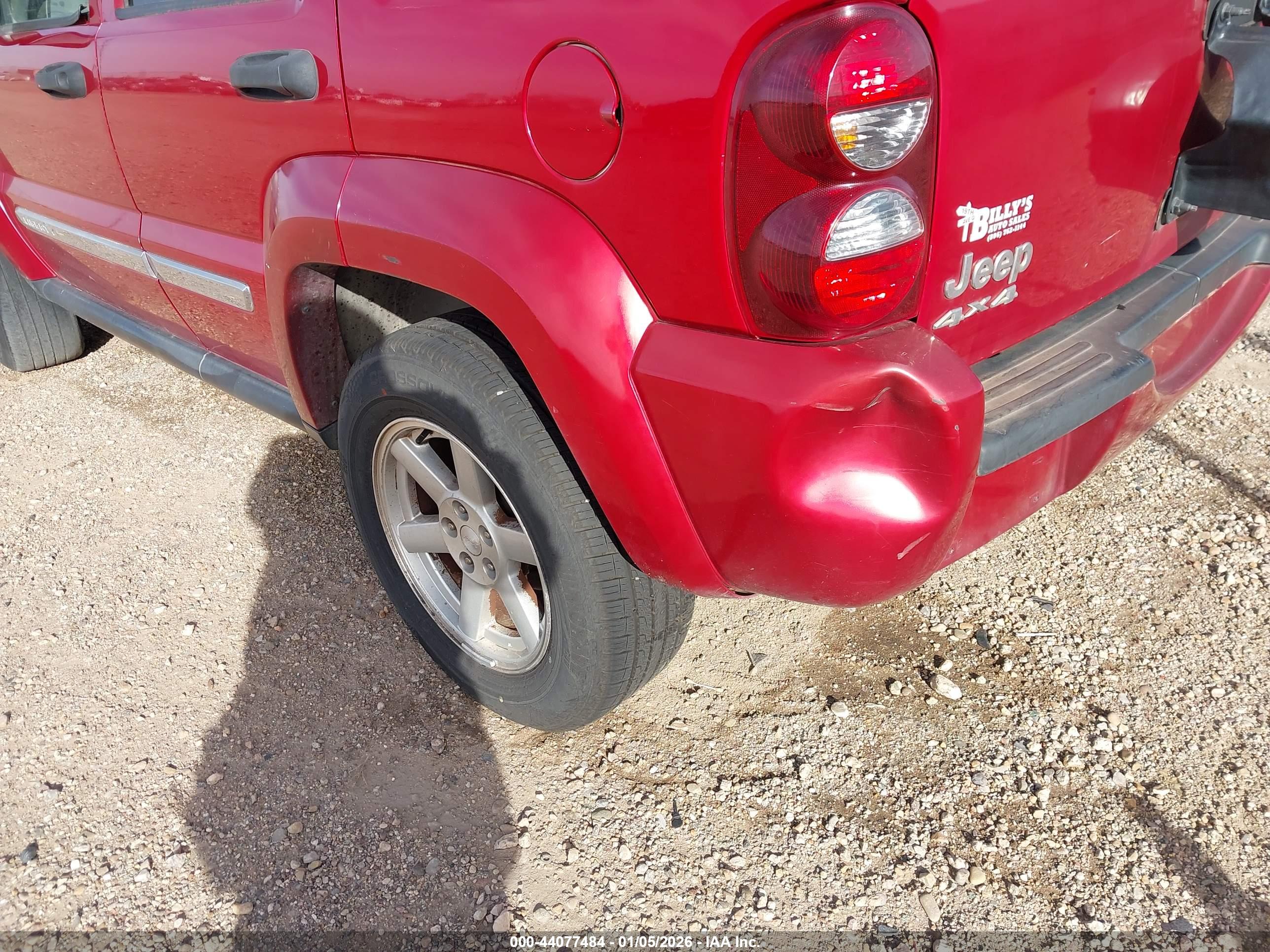 JEEP LIBERTY image 6