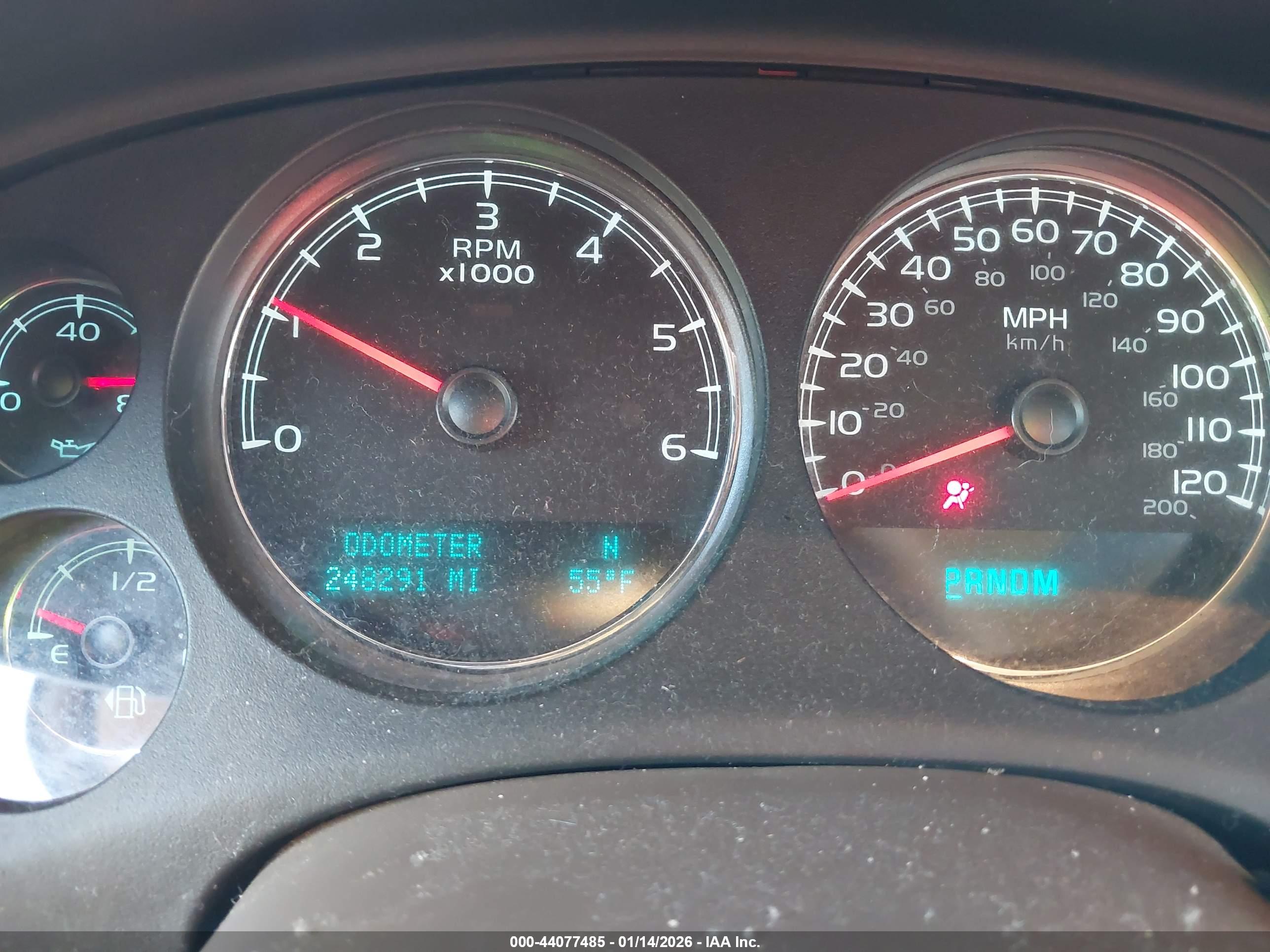 CHEVROLET TAHOE image 7