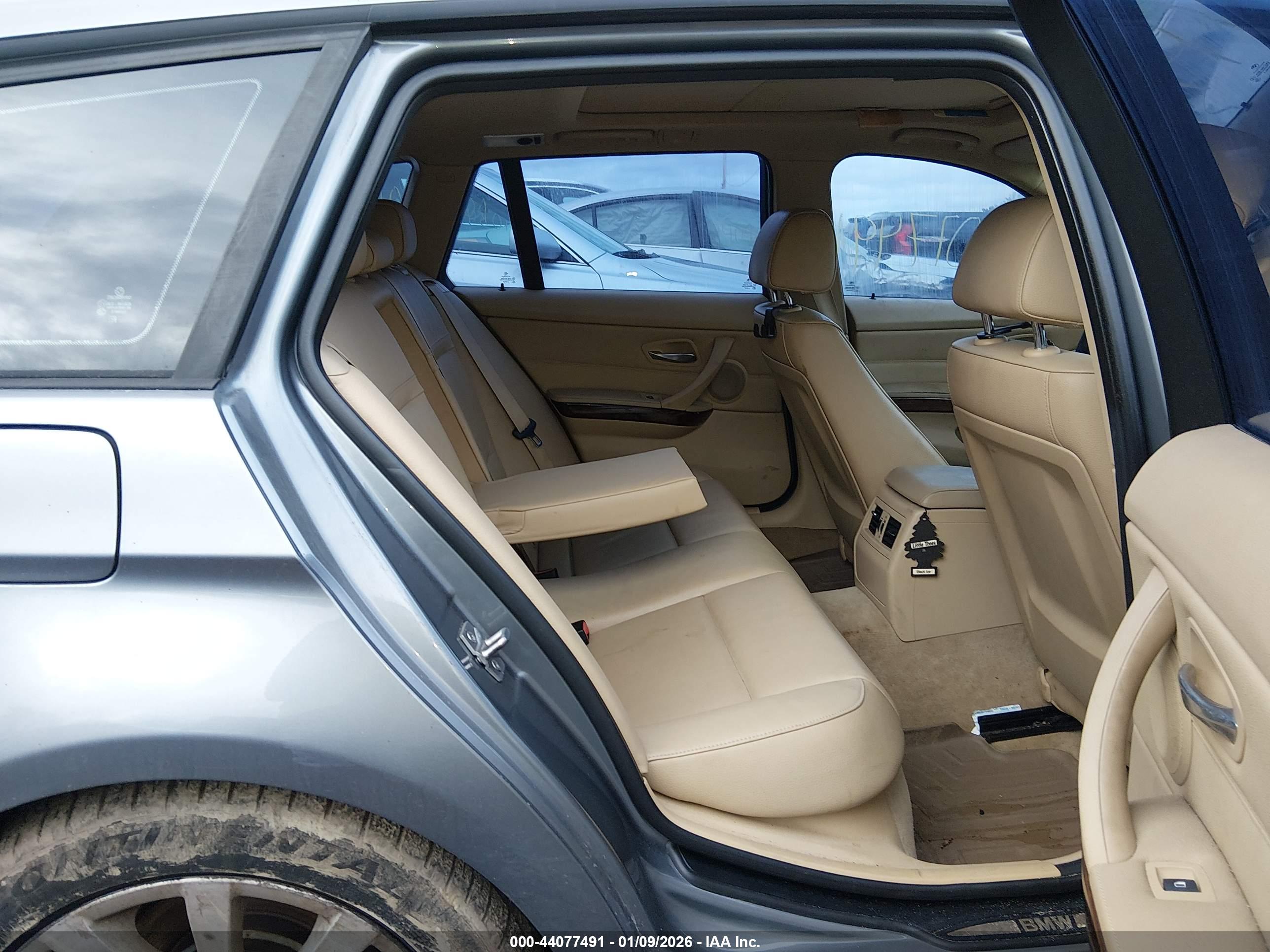 BMW 328I image 8