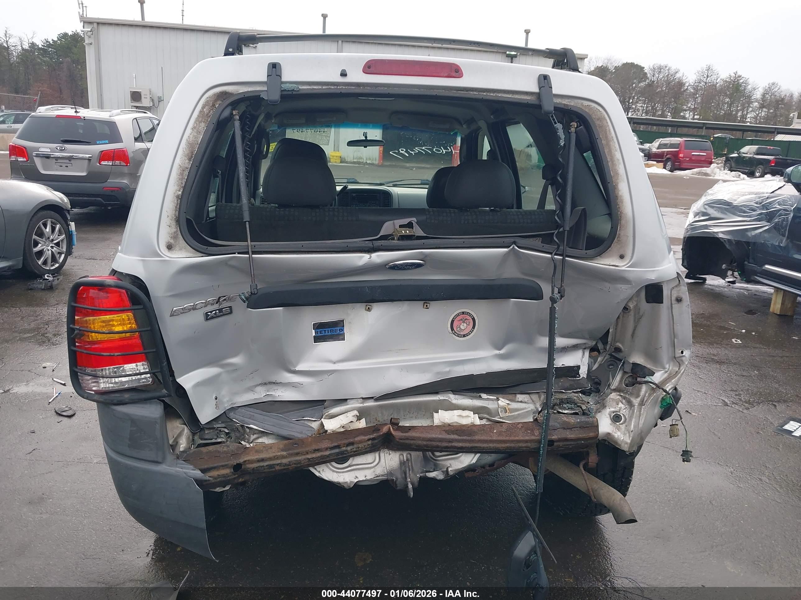 FORD ESCAPE image 6