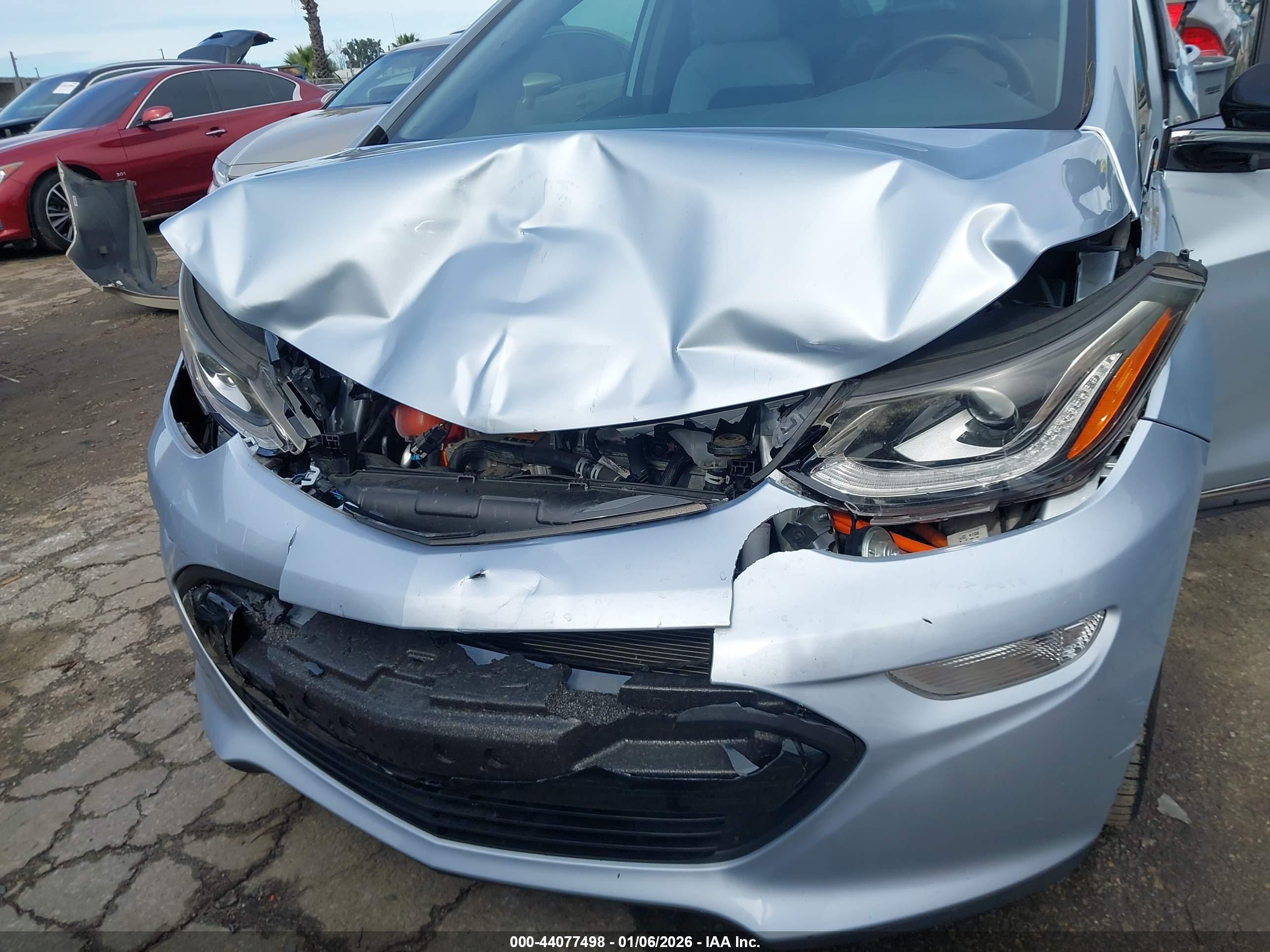 CHEVROLET BOLT image 6
