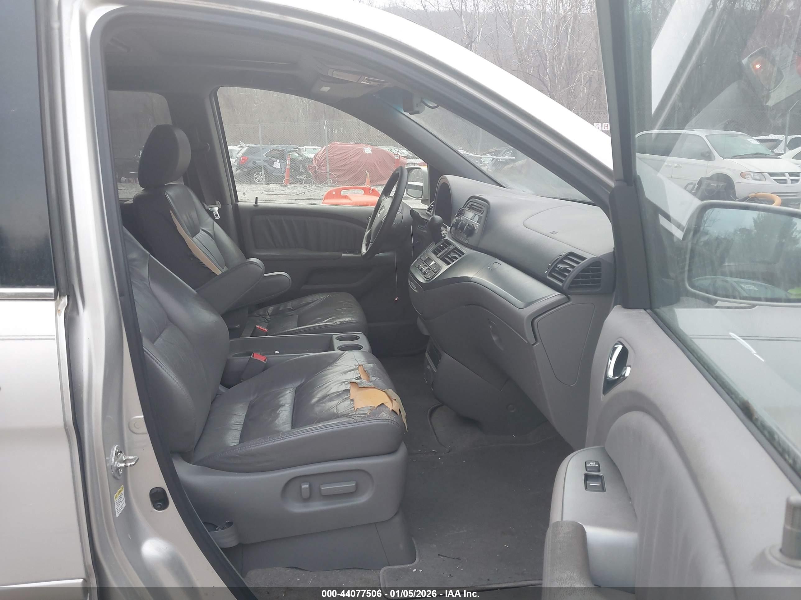 HONDA ODYSSEY image 5