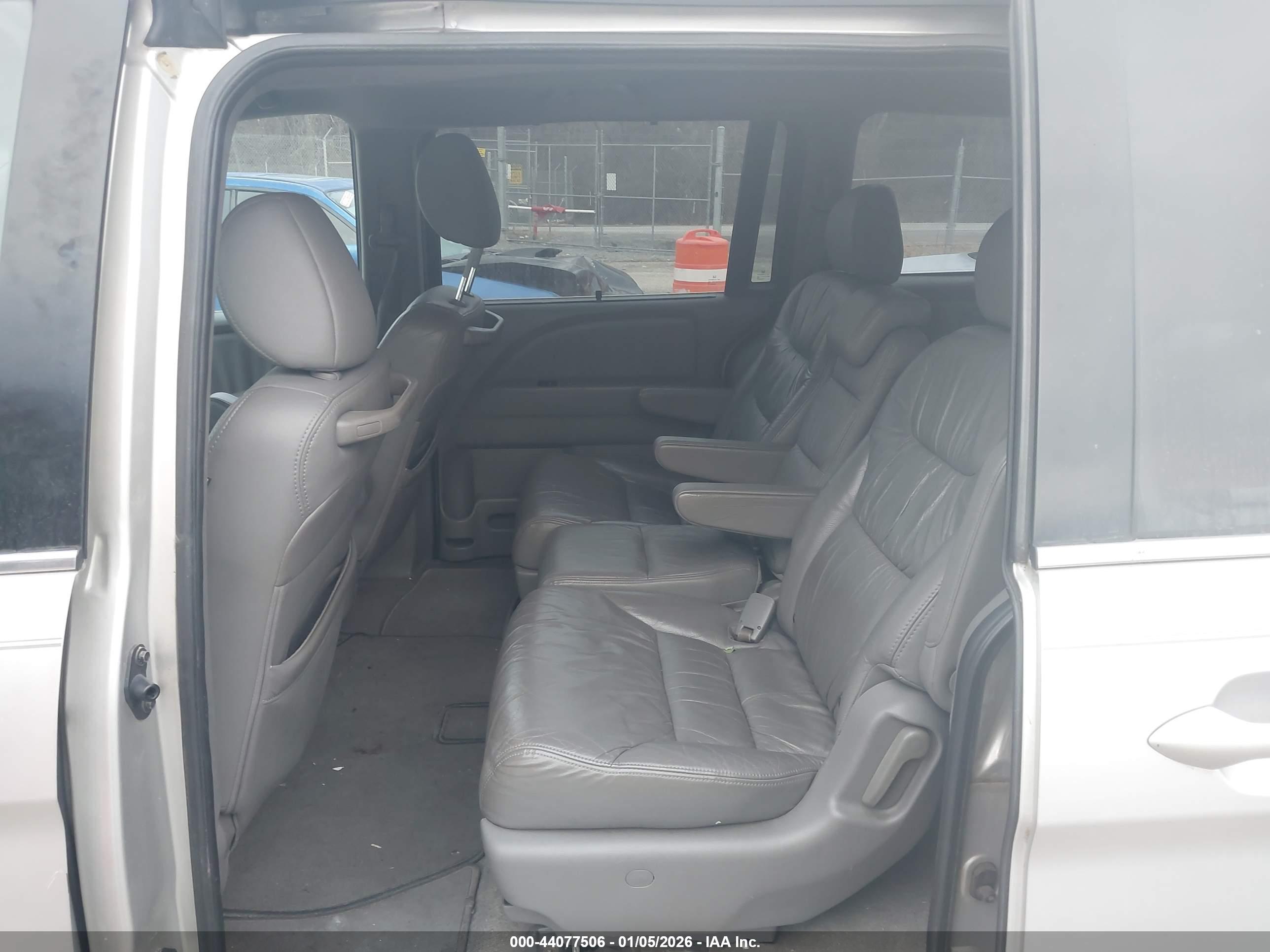HONDA ODYSSEY image 8