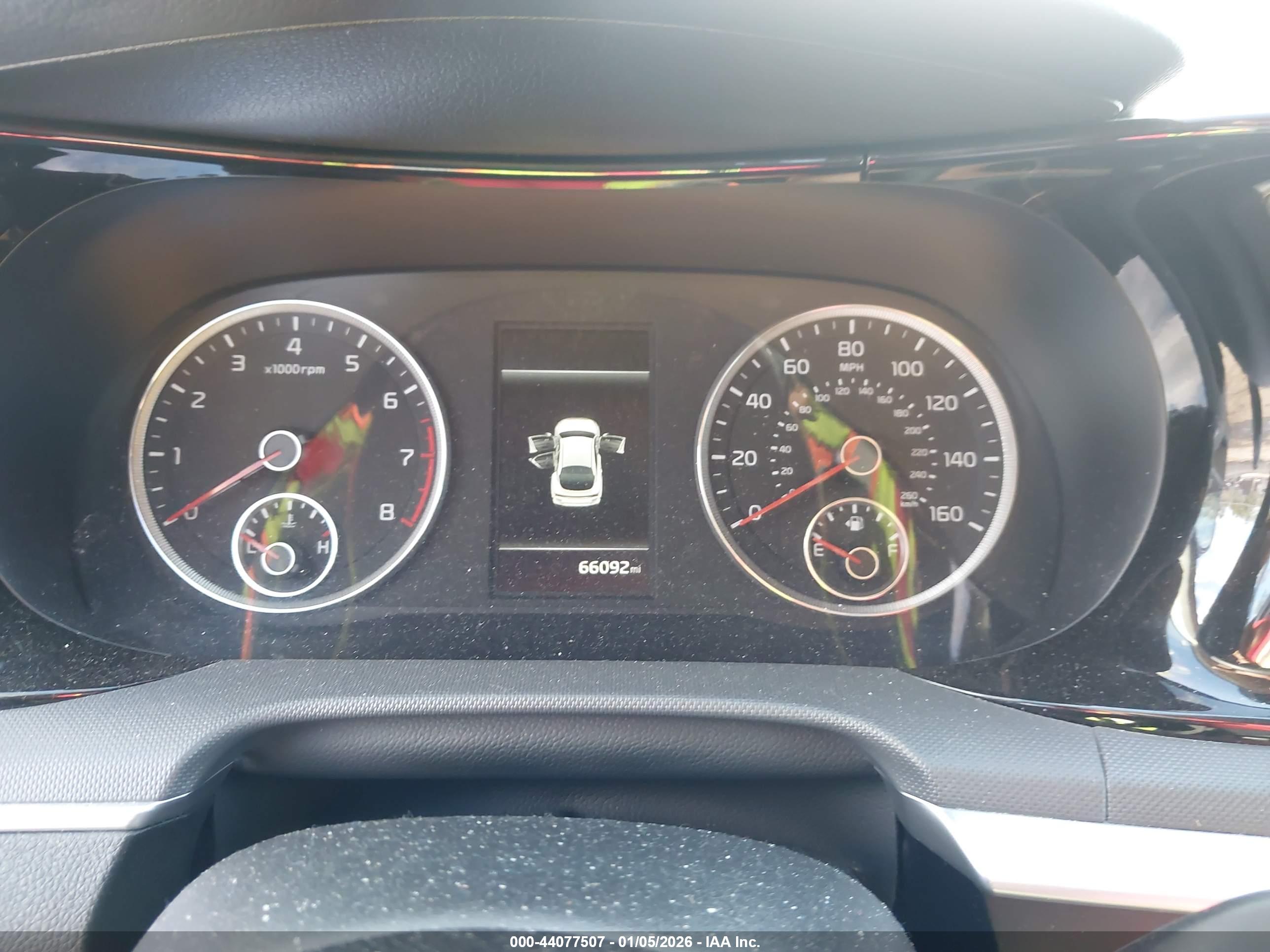 KIA K5 image 7