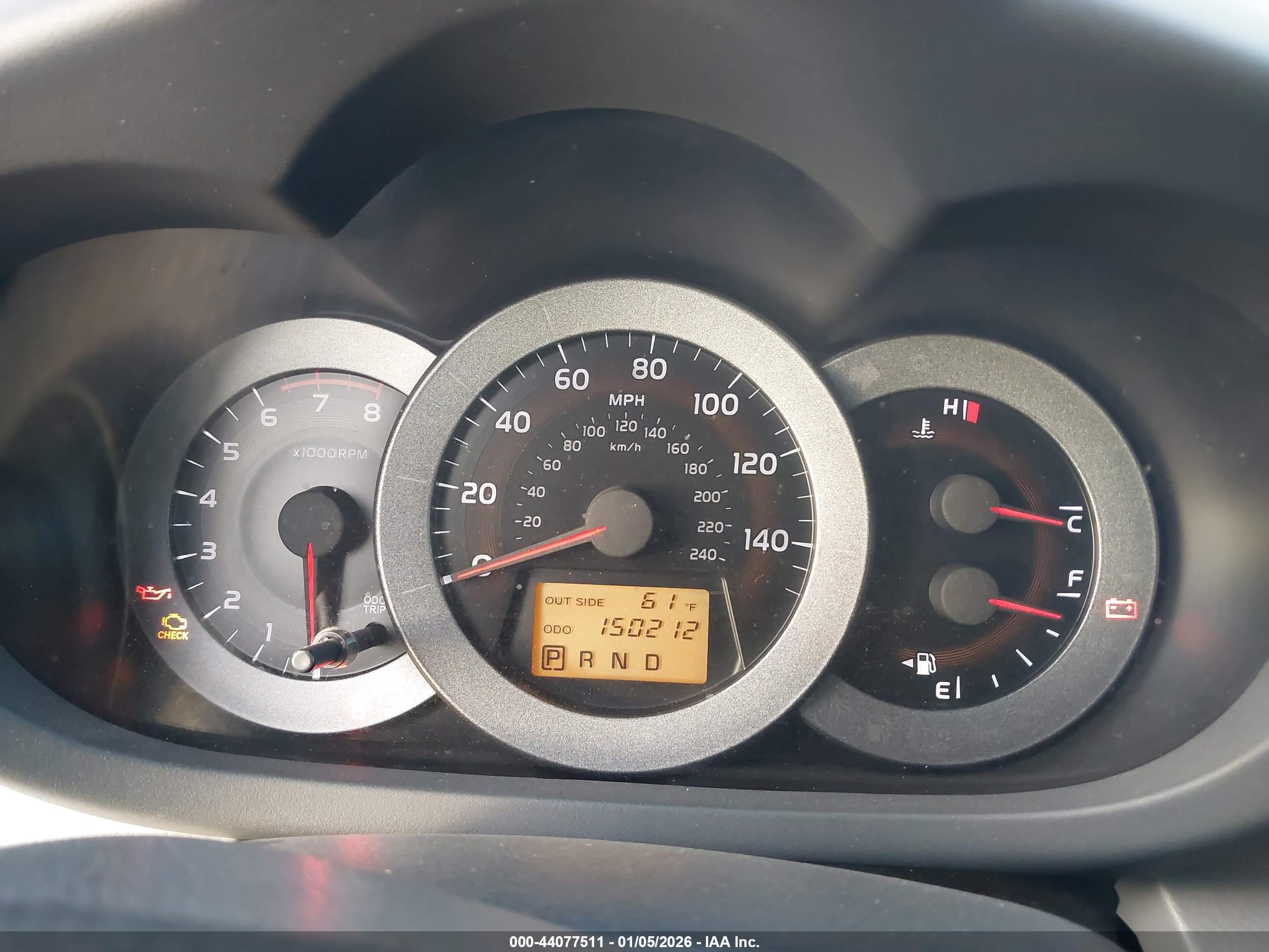 TOYOTA RAV4 image 7