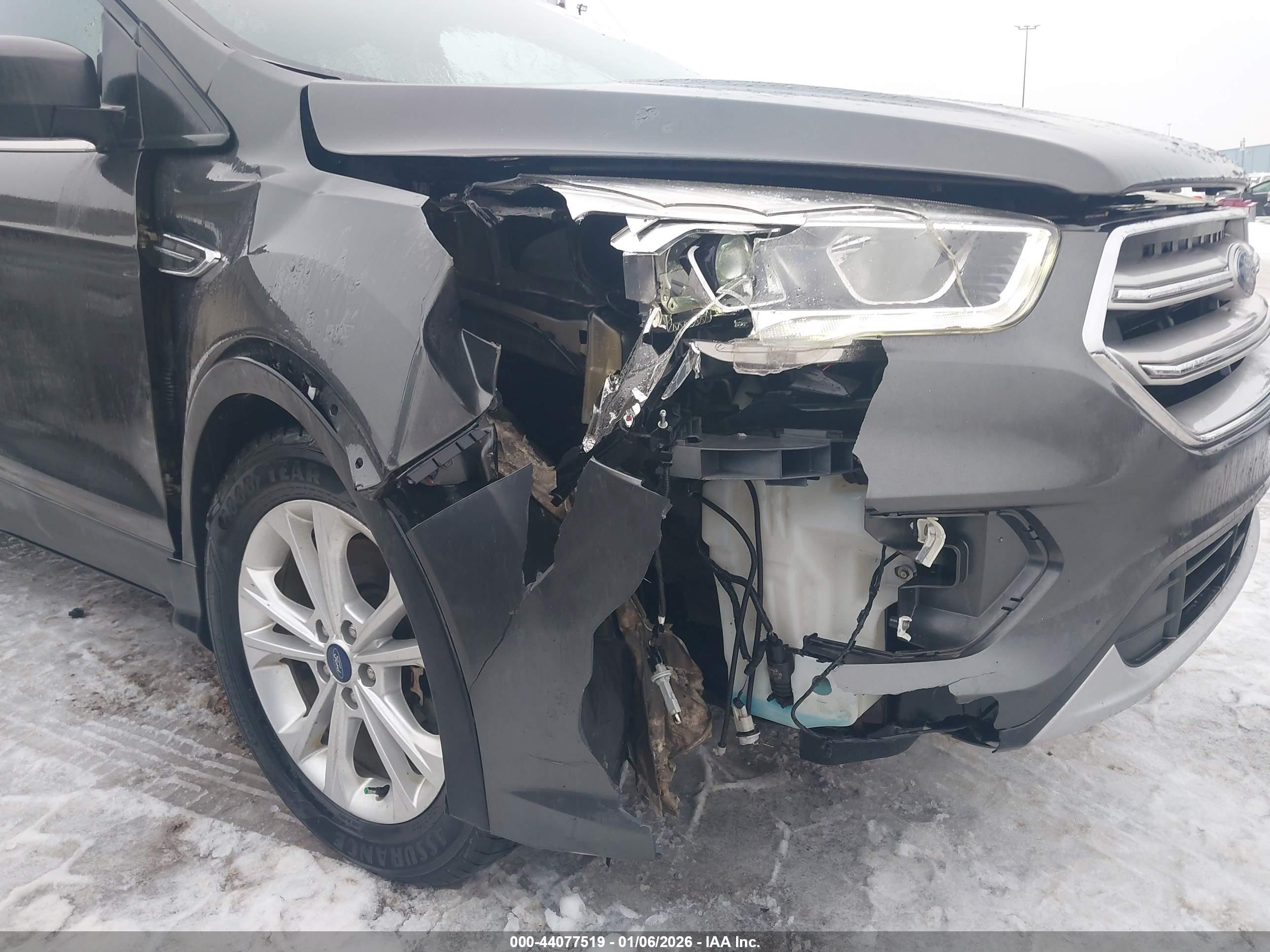 FORD ESCAPE image 6