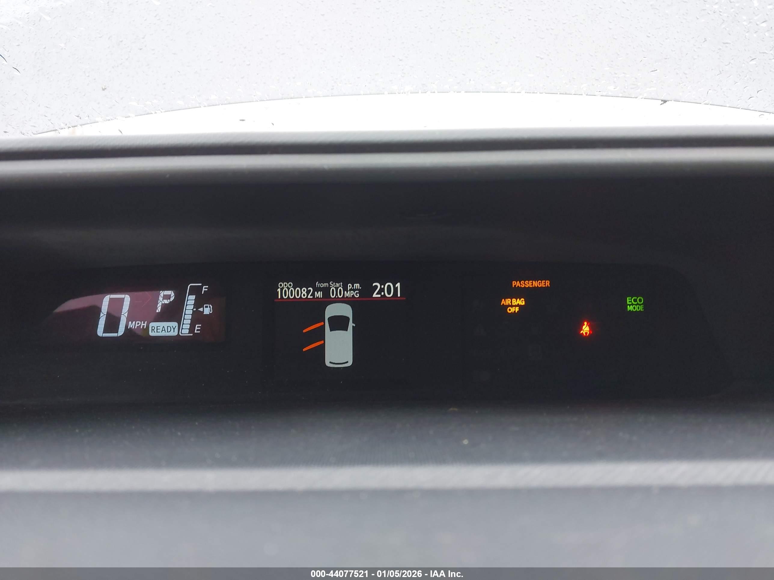 TOYOTA PRIUS image 7