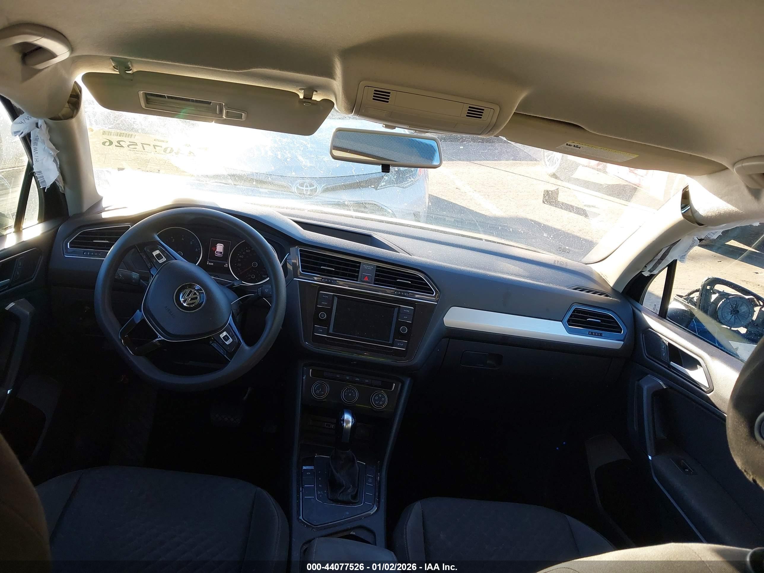 VOLKSWAGEN TIGUAN image 5