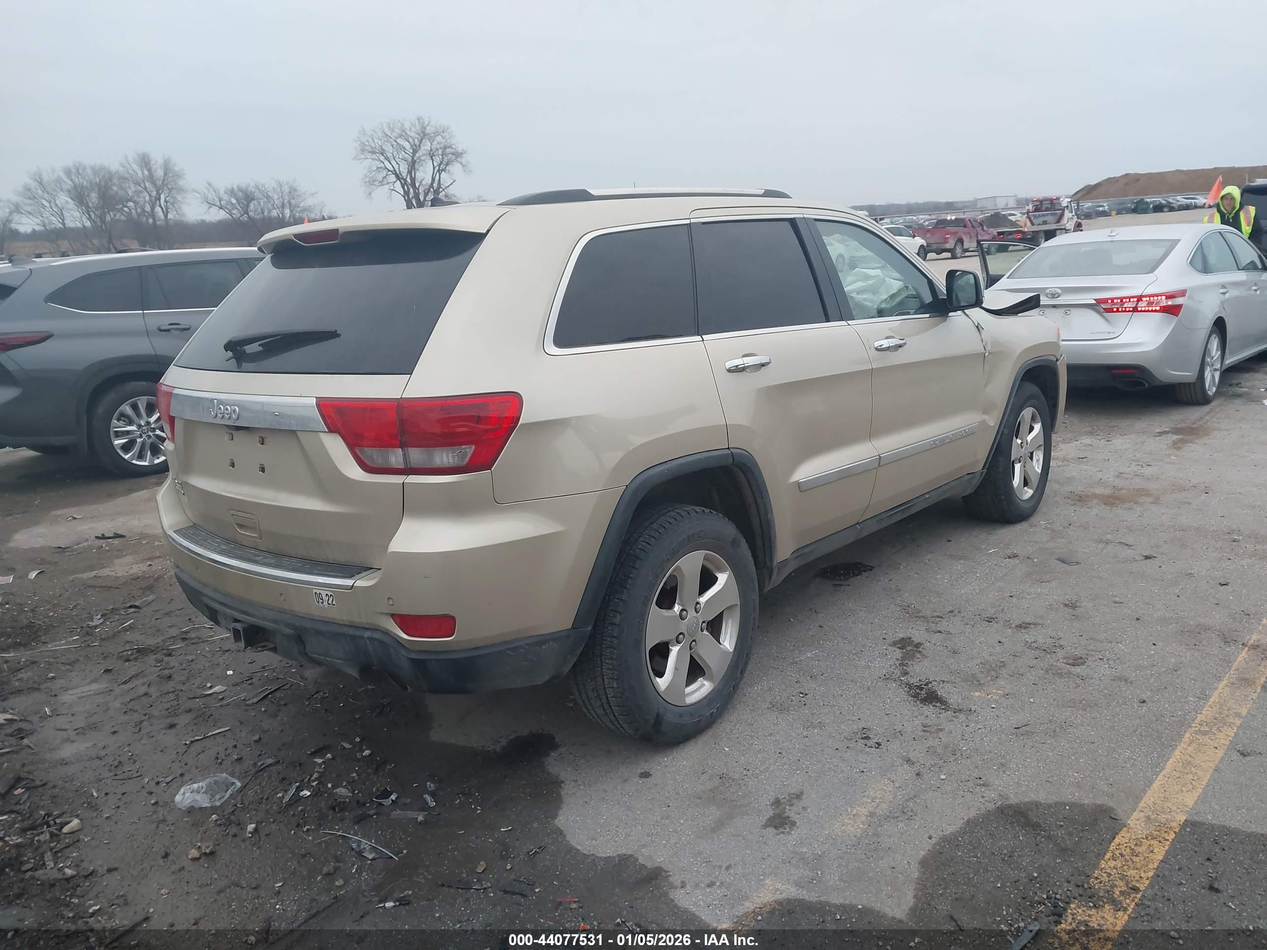 JEEP GRAND image 4