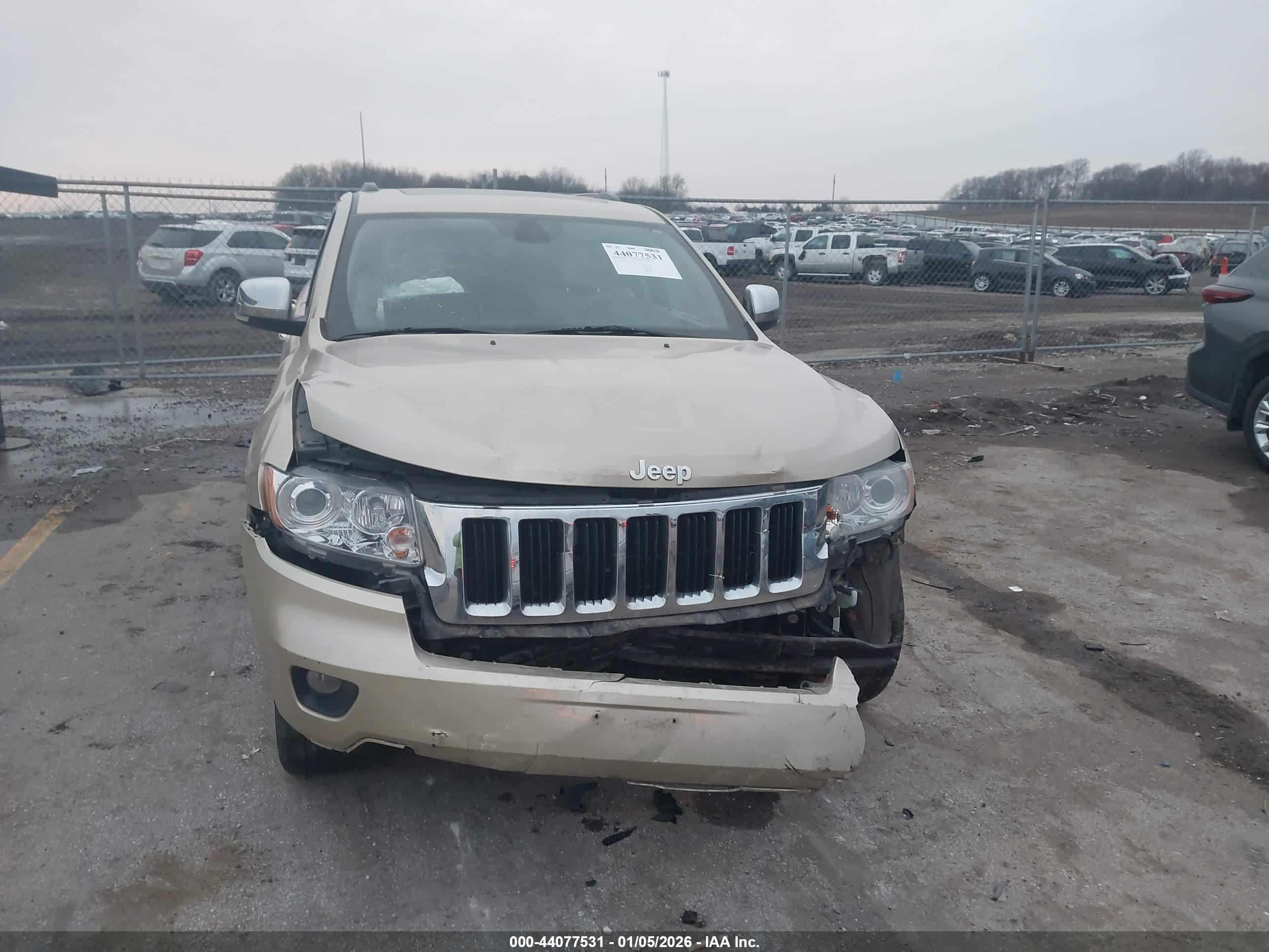 JEEP GRAND image 6