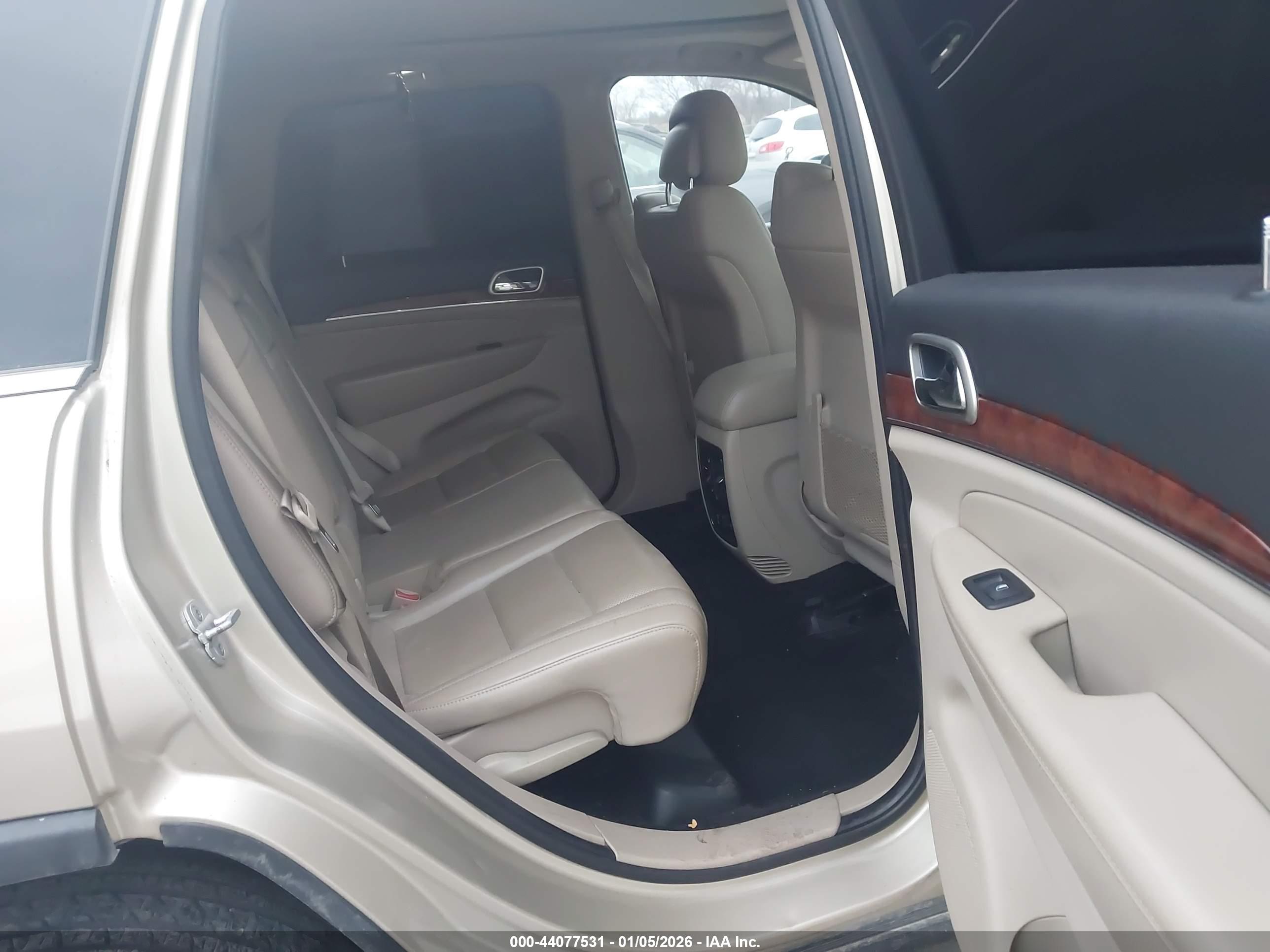 JEEP GRAND image 8