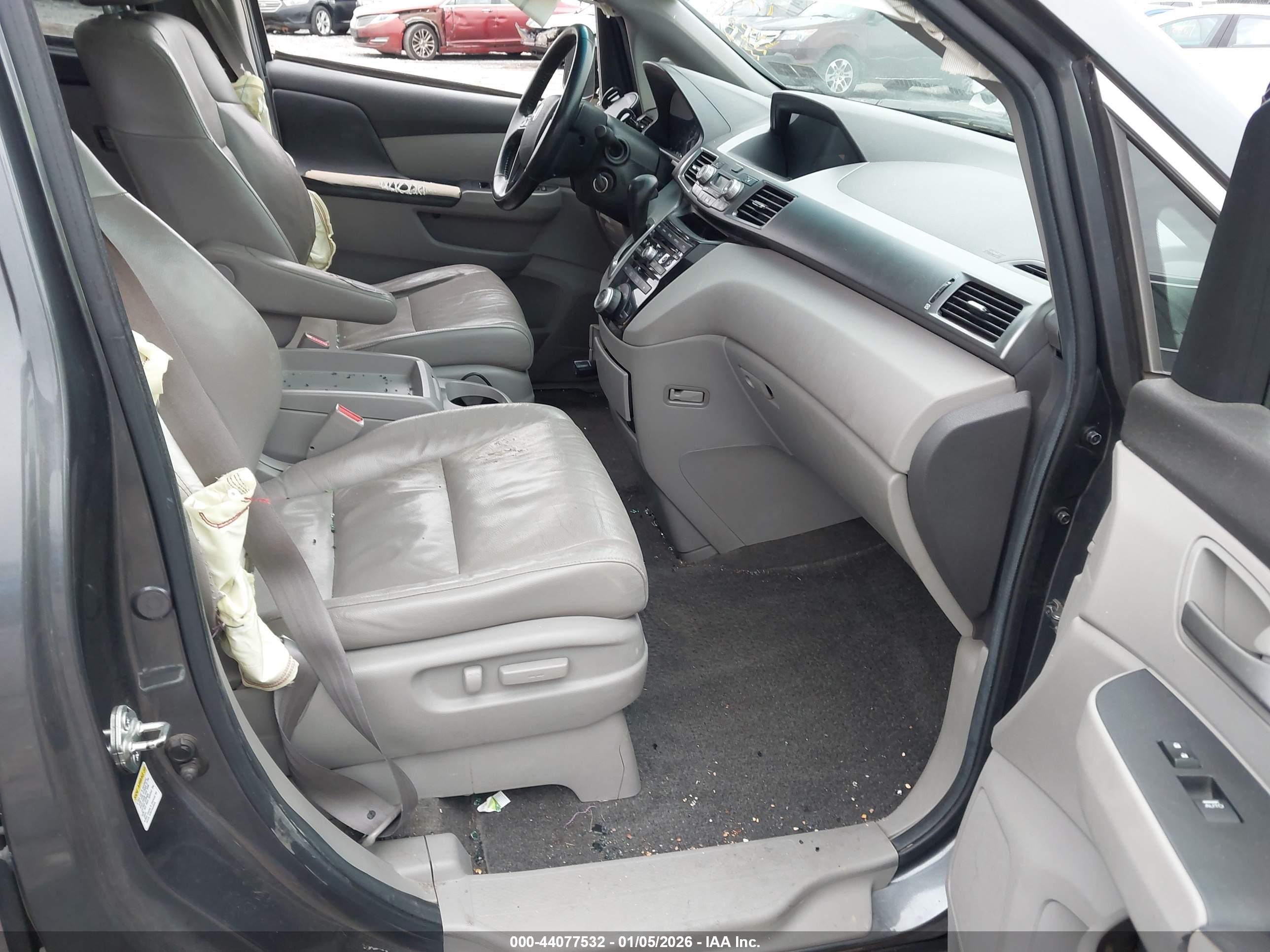 HONDA ODYSSEY image 5