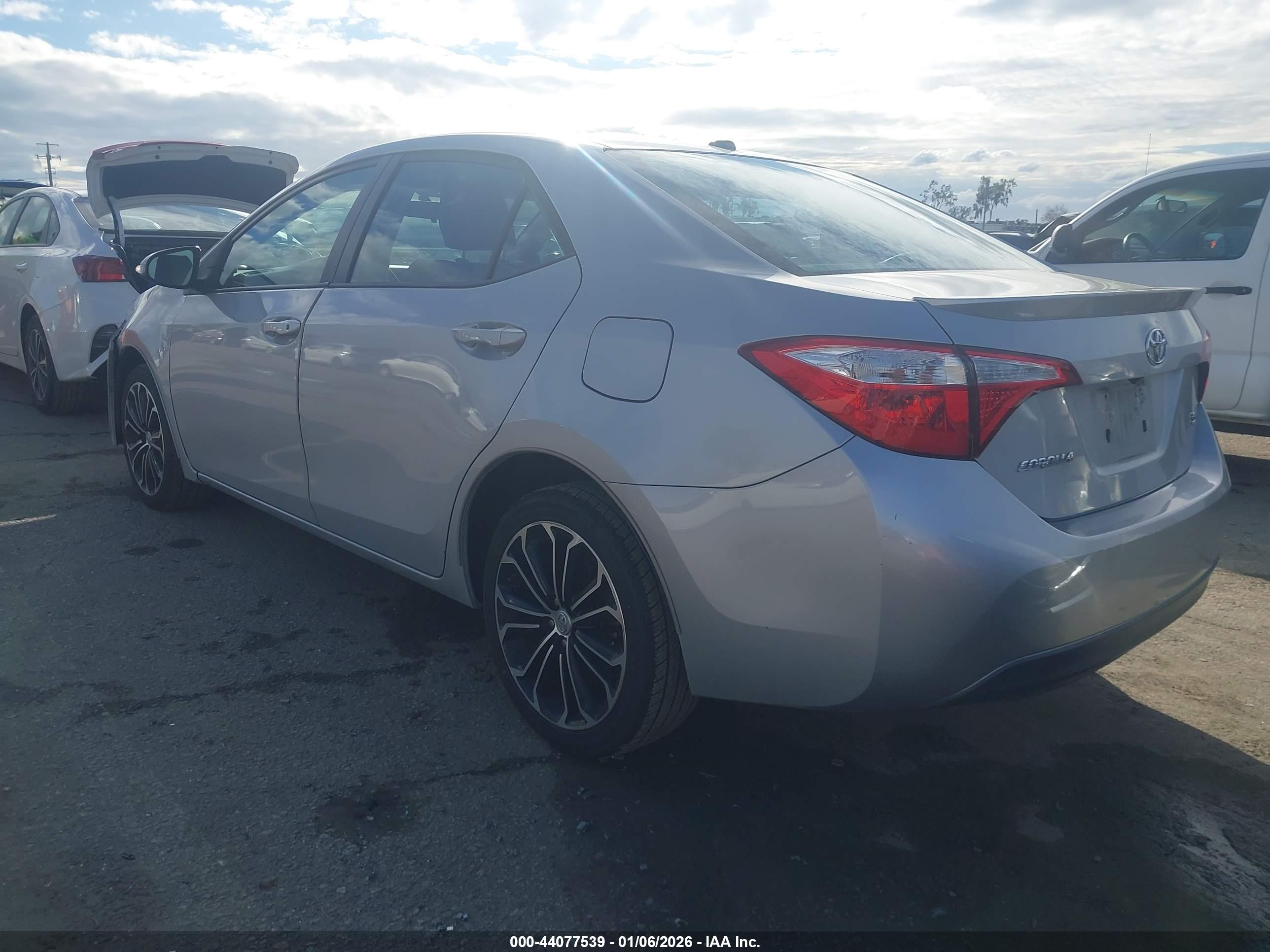 TOYOTA COROLLA image 3