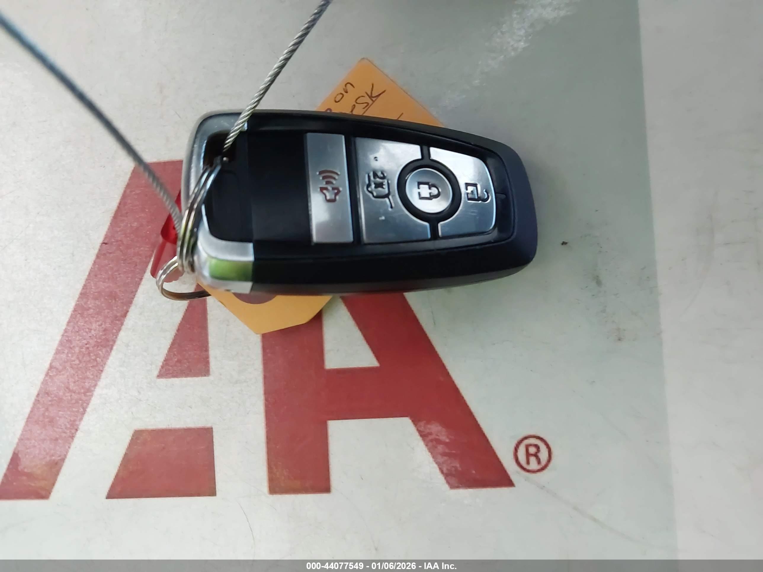 FORD ESCAPE image 11