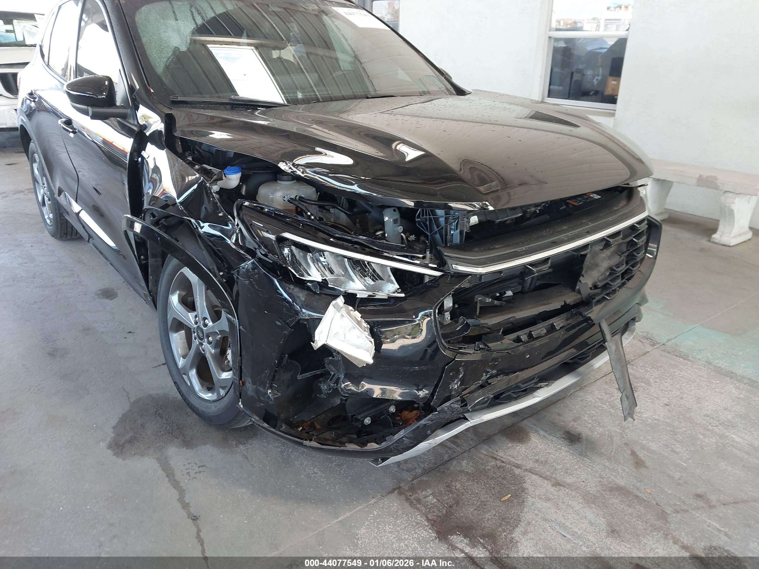 FORD ESCAPE image 6
