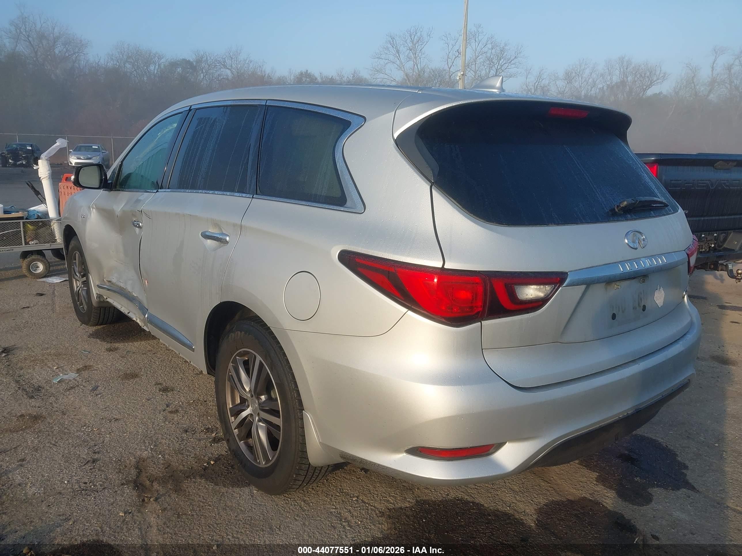 INFINITI QX60 image 3