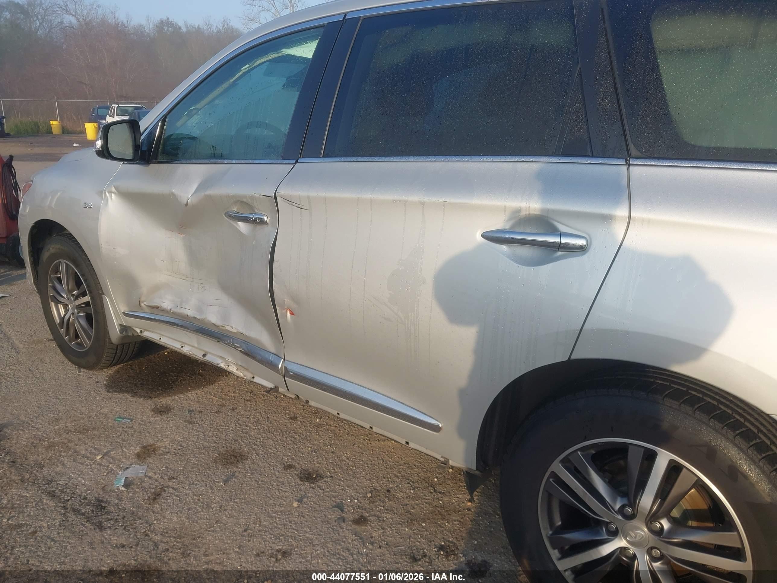 INFINITI QX60 image 6