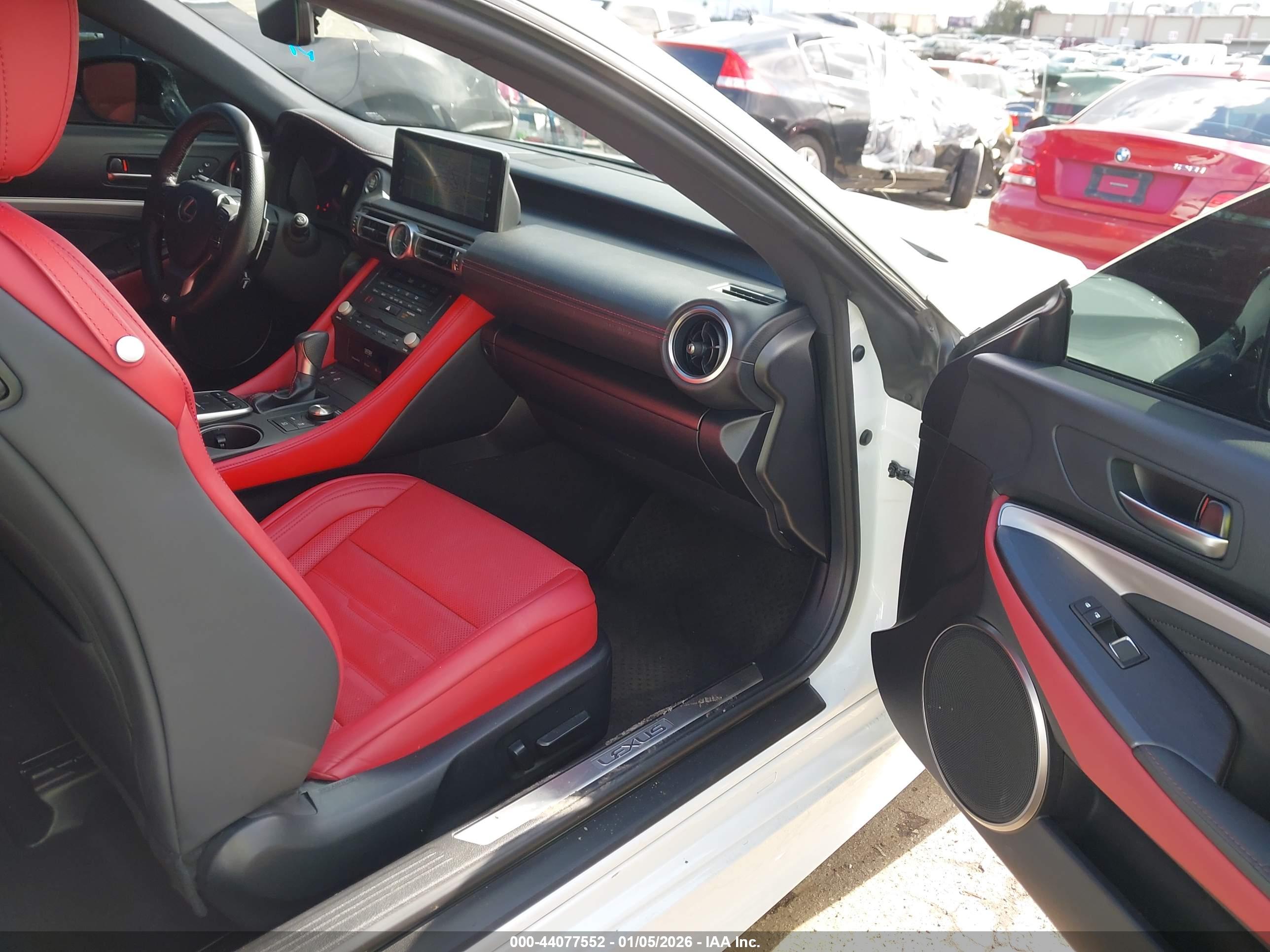 LEXUS RC image 5