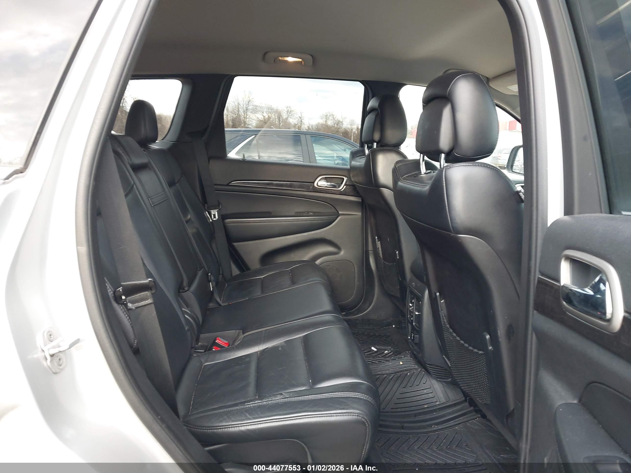 JEEP GRAND image 8